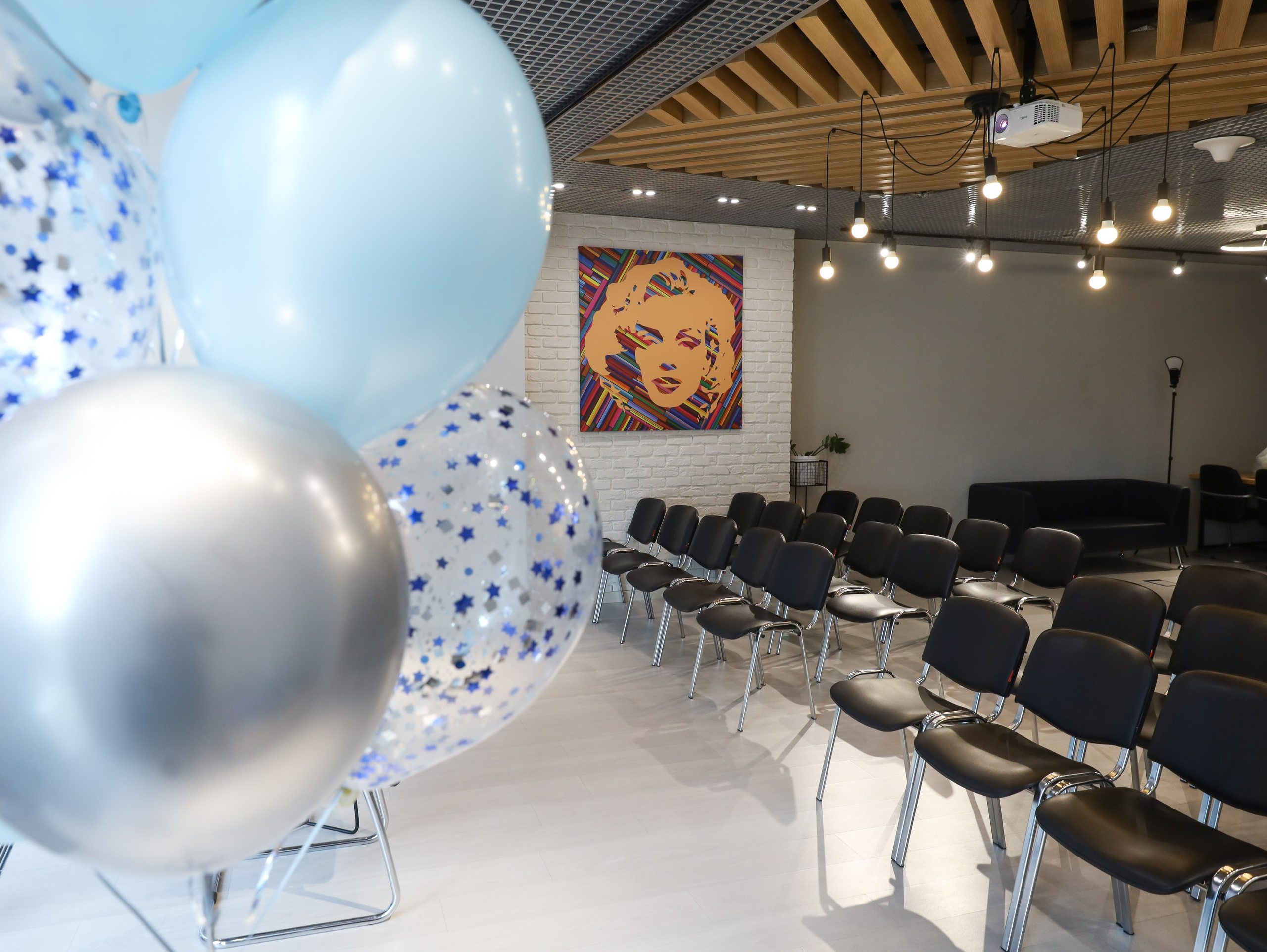 КОНФЕРЕНЦИЯ ВЫПУСКНИКОВ ШКОЛЫ ПРОДЮСИРОВАНИЯ АННЫ НОВИКОВОЙ. Фотограф мероприятий Ирина Каширина