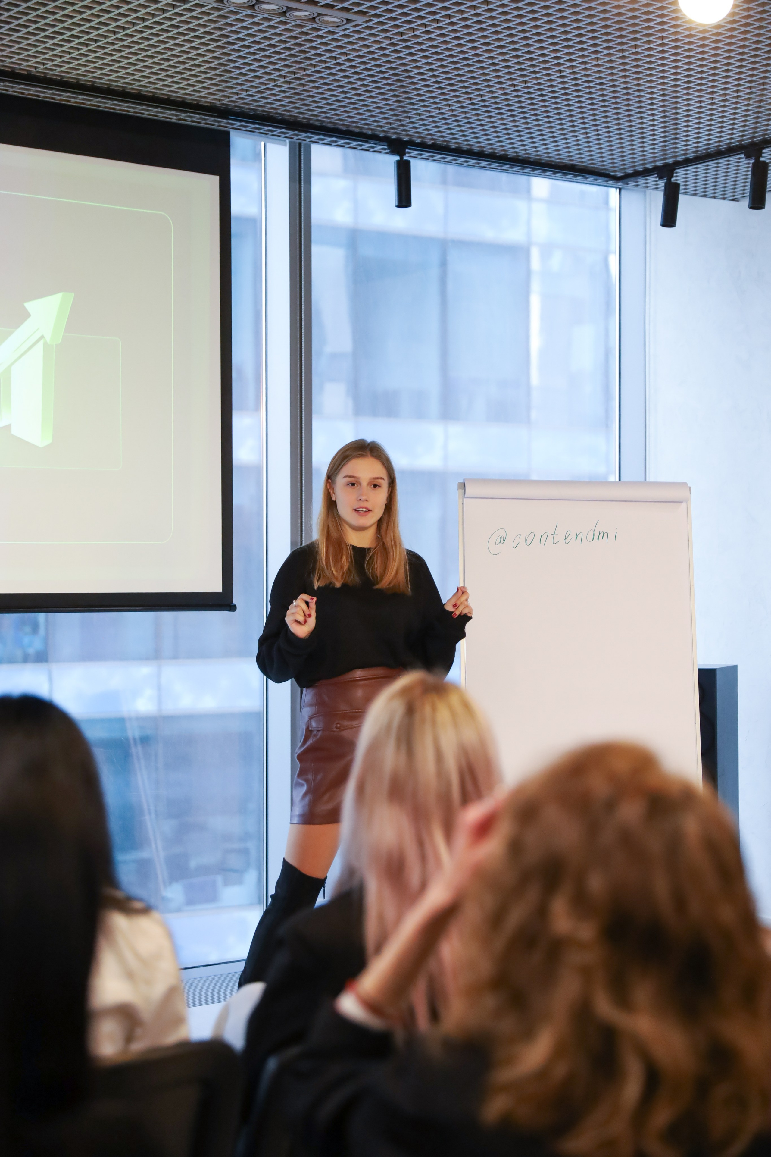 КОНФЕРЕНЦИЯ ВЫПУСКНИКОВ ШКОЛЫ ПРОДЮСИРОВАНИЯ АННЫ НОВИКОВОЙ. Фотограф мероприятий Ирина Каширина