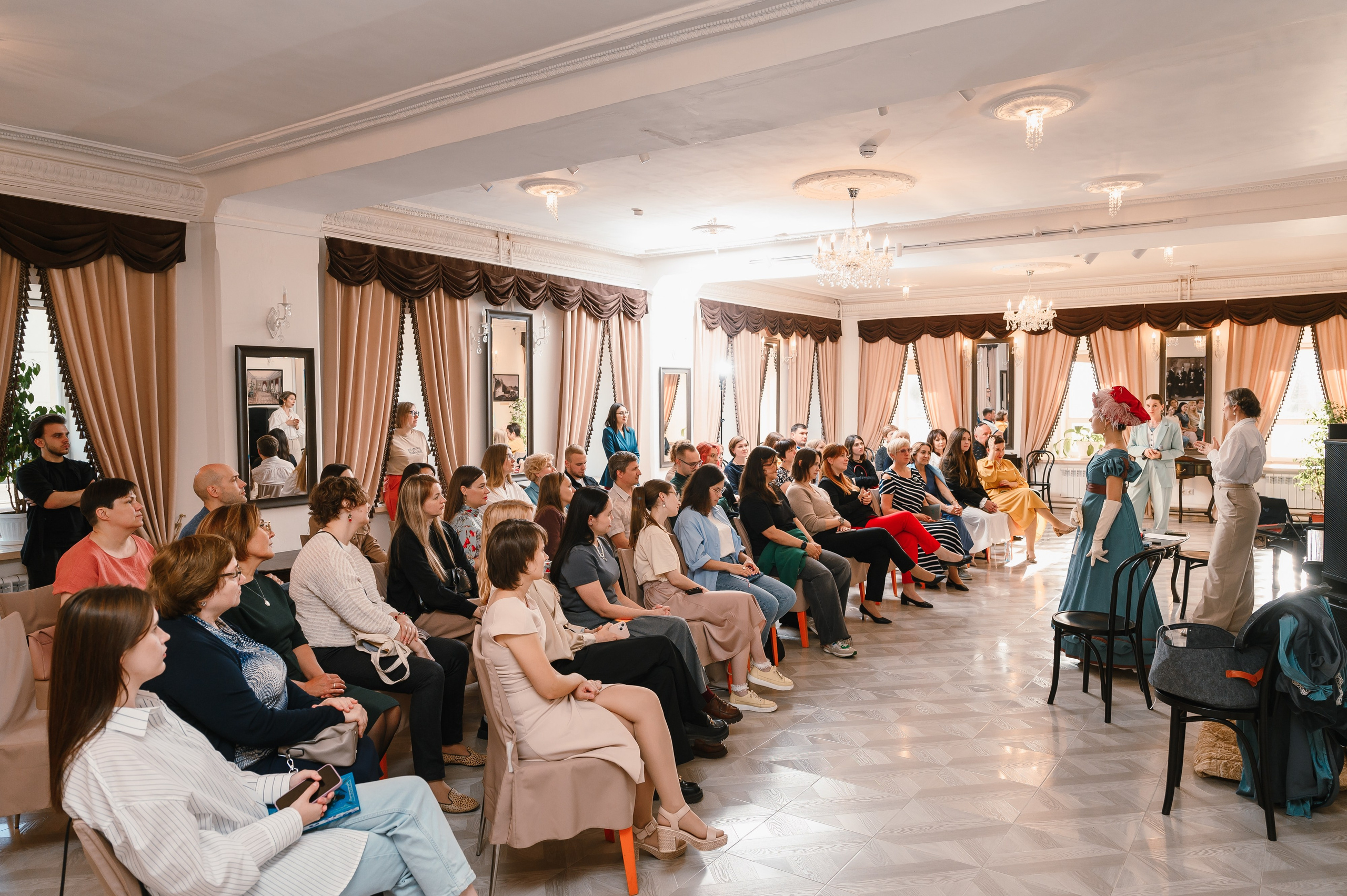 «Евгений Онегин»: лекция в особняке. Wedding and family photographer USA