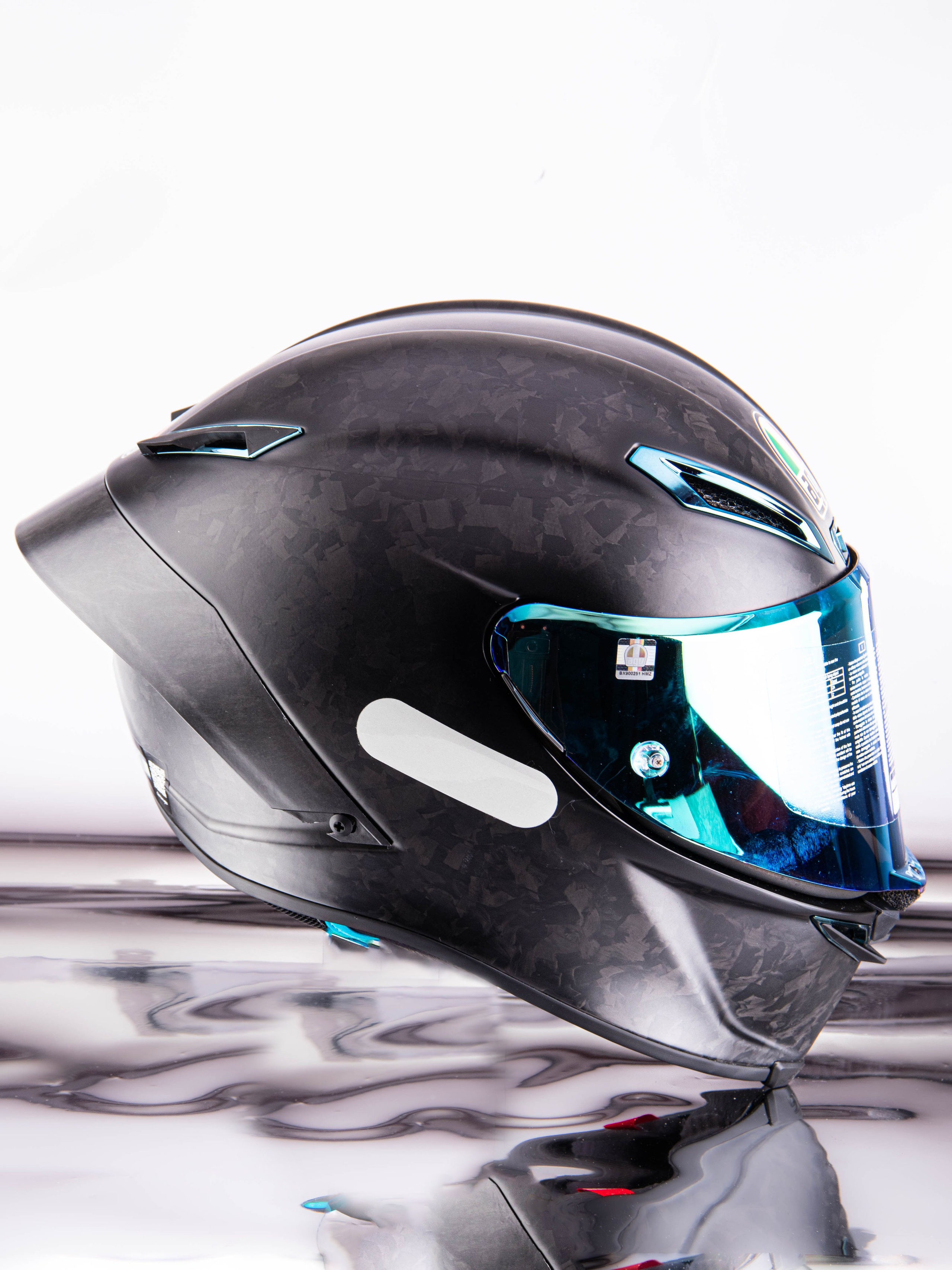 Мотоциклетный шлем. «Матрица»