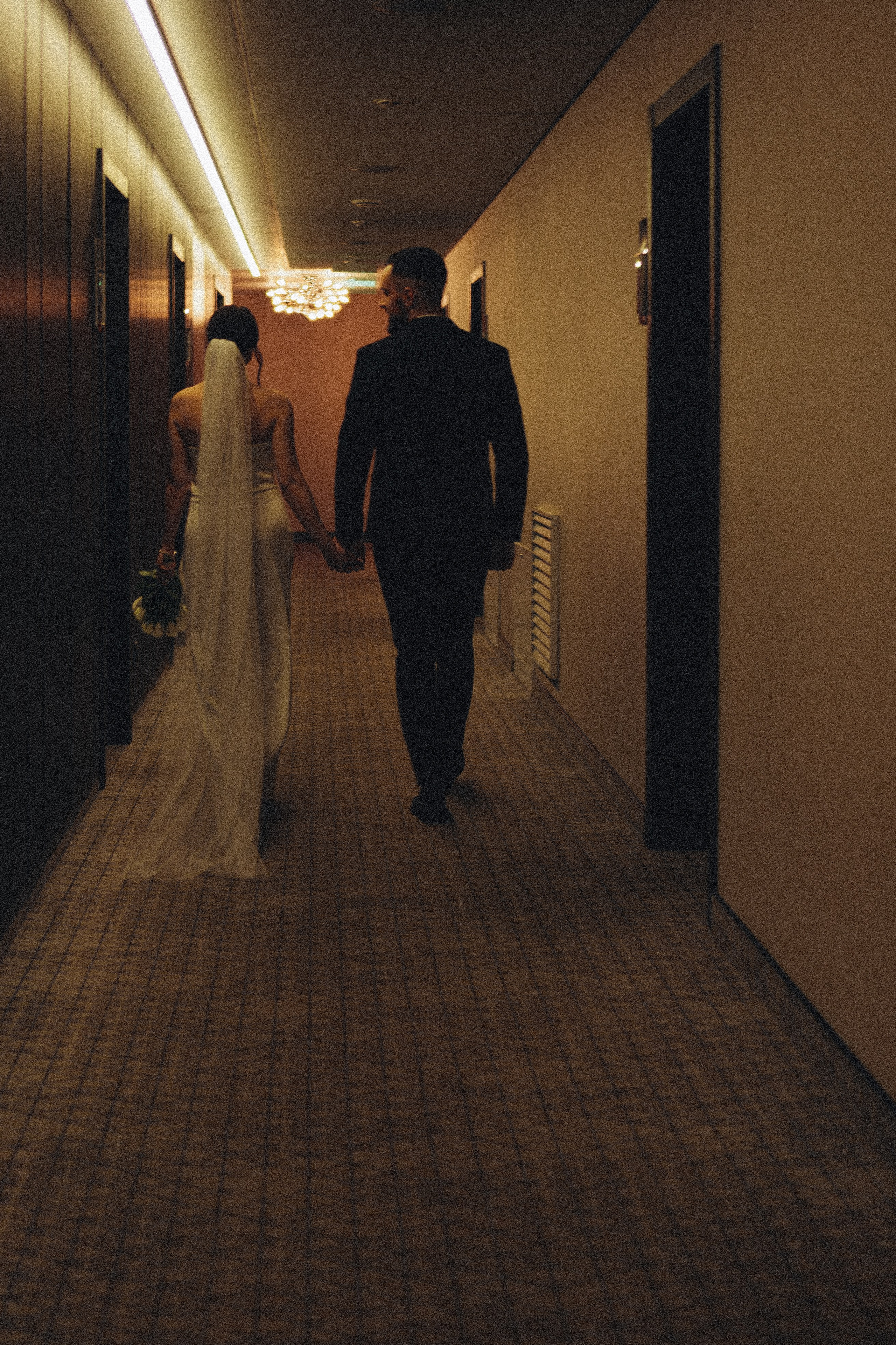 СВАДЕБНАЯ СЬЕМКА СБОРОВ ЖЕНИХА И НЕВЕСТЫ В ОТЕЛЕ И ТАКЖЕ ФОТОСЕССИИЯ В ОТЕЛЕЕ МЕГАПОЛИС БРЯНСК. Профессиональный фотограф, Санкт-Петербург — Виктория Богомолова