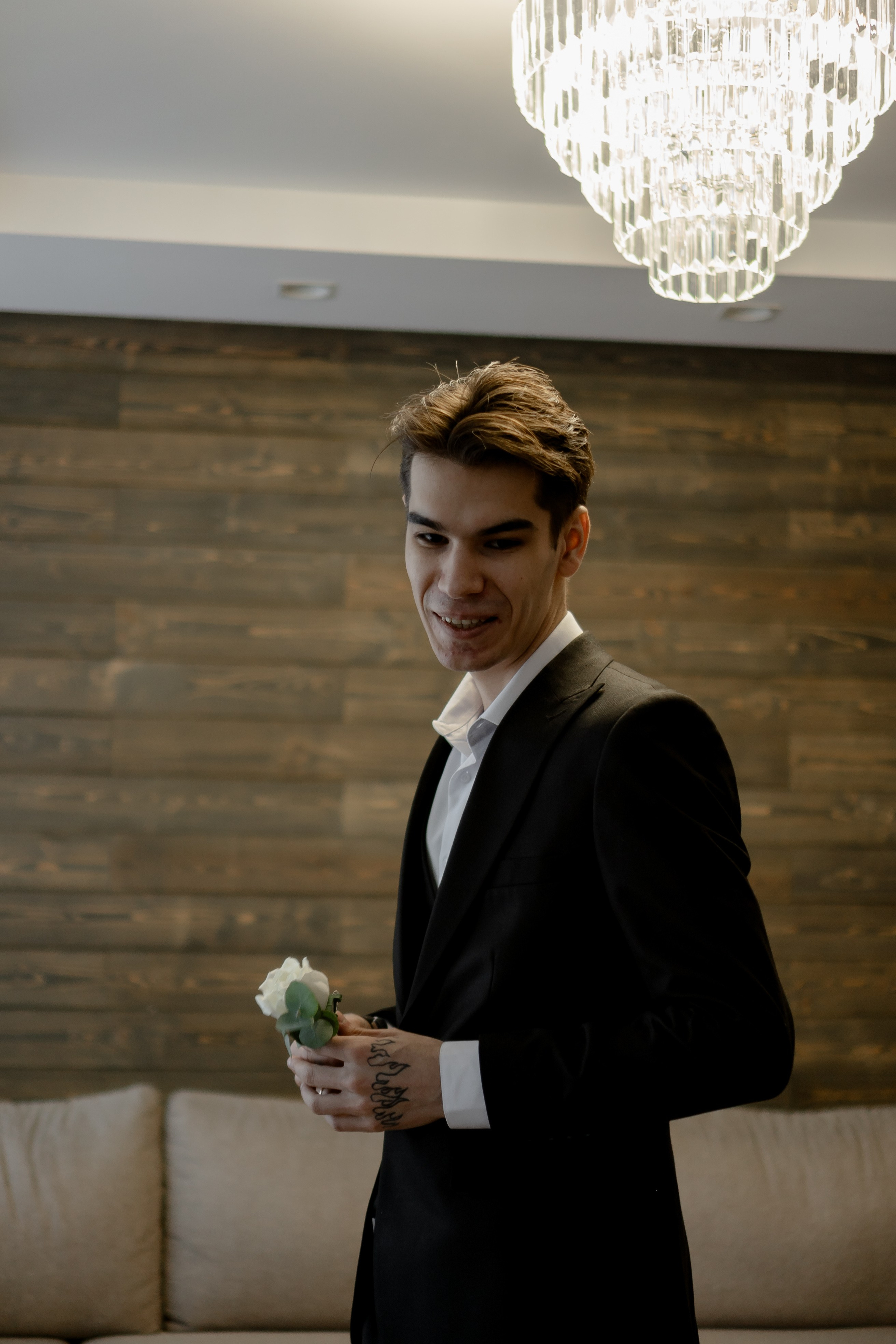 СВАДЕБНАЯ СЬЕМКА СБОРОВ В ОТЕЛЕ И ВЫЕЗД НА ЦЕРЕМОНИЮ (СНЯТО В СИБИРЕ В НИЖНЕВАРТОВСКЕ). Профессиональный фотограф, Санкт-Петербург — Виктория Богомолова