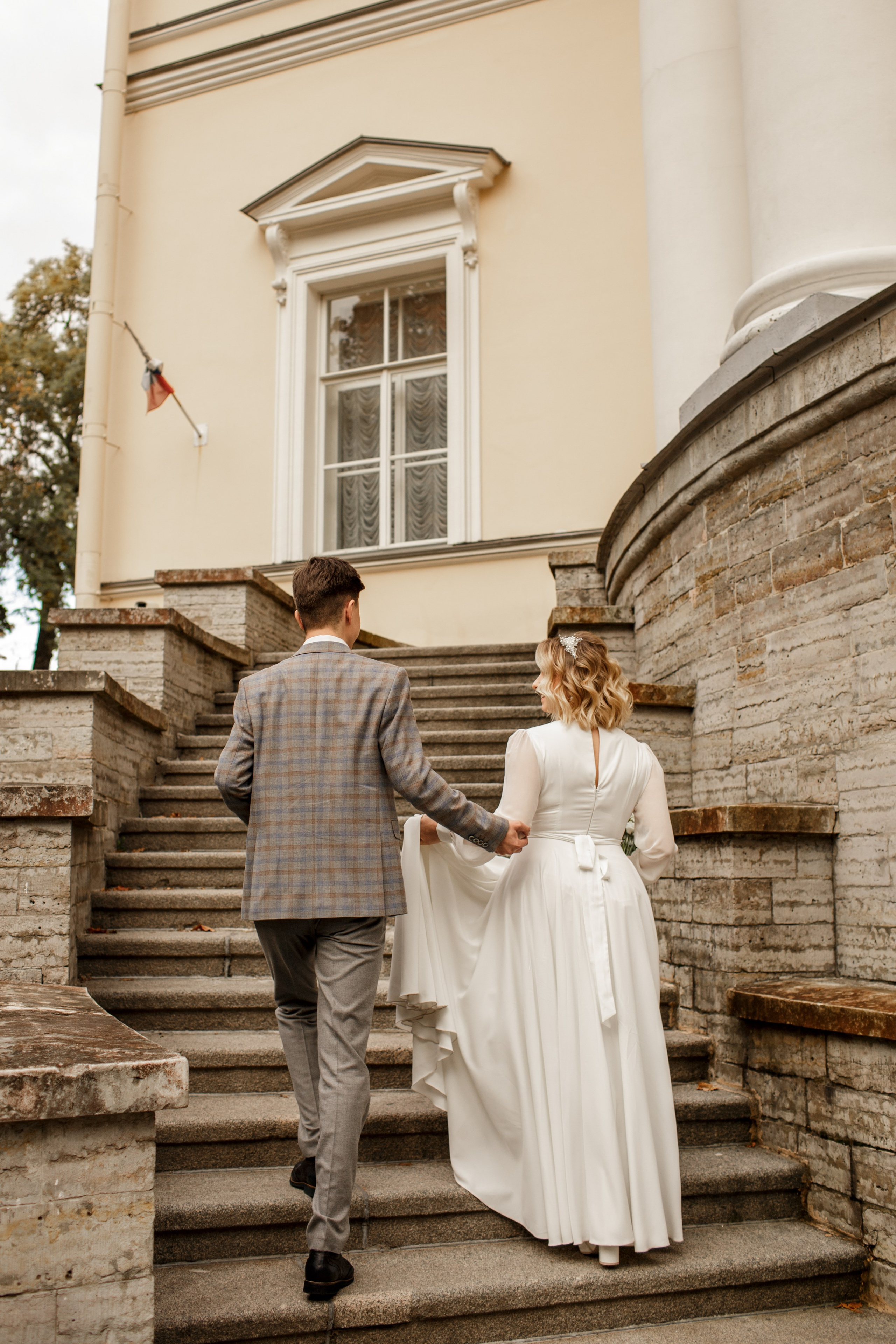 Татьяна и Евгений. Золотая осень на Петроградской стороне и в Пушкине. Свадебный фотограф Кирилл Белый