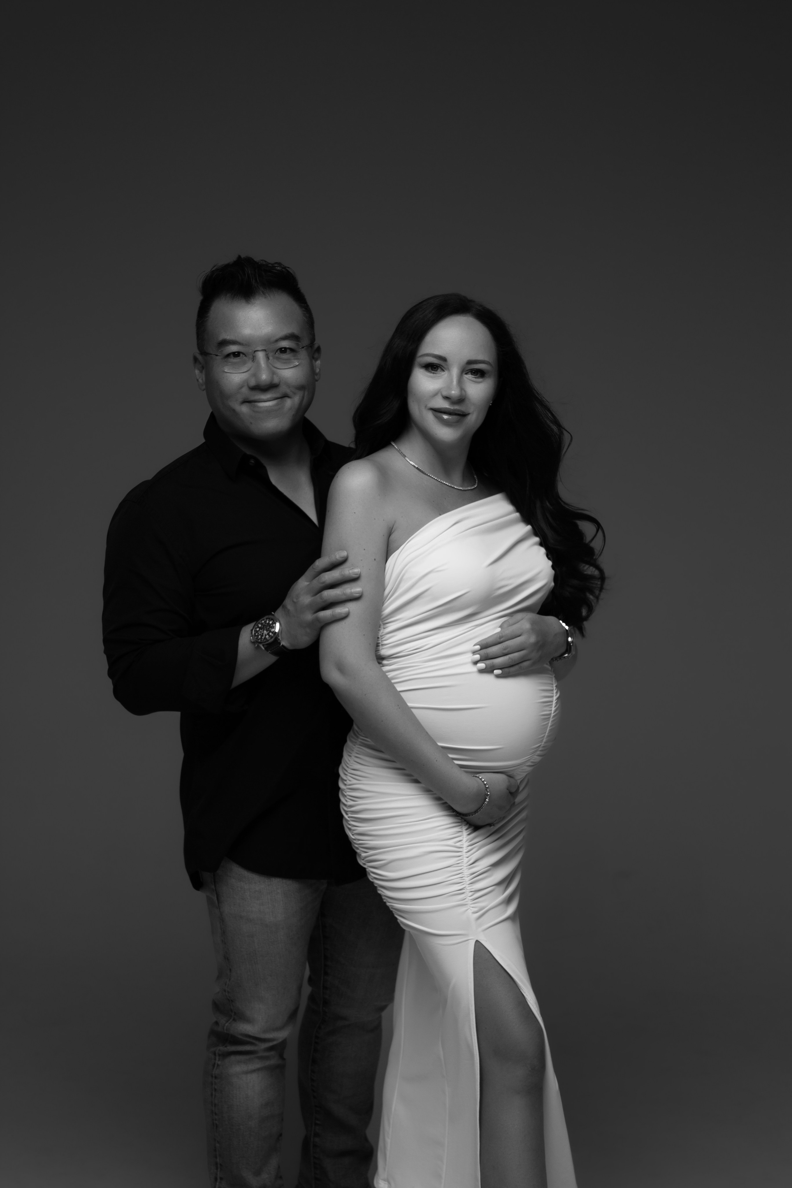 Stylish Maternity Photography Dubai | Fashionable Shots