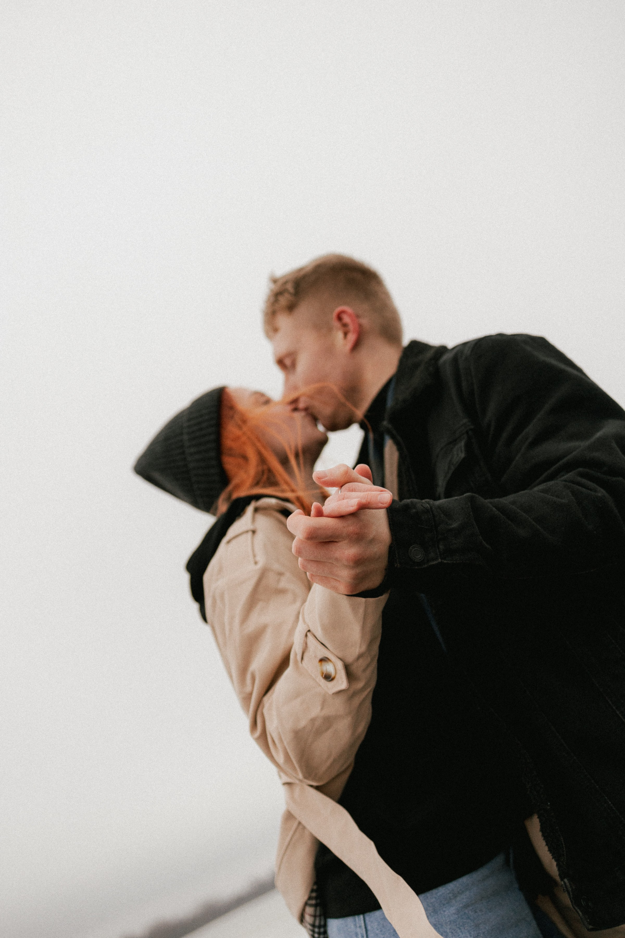 Love story на скале. Фотограф в Выборге и Санкт-Петербурге Маша Гуляева