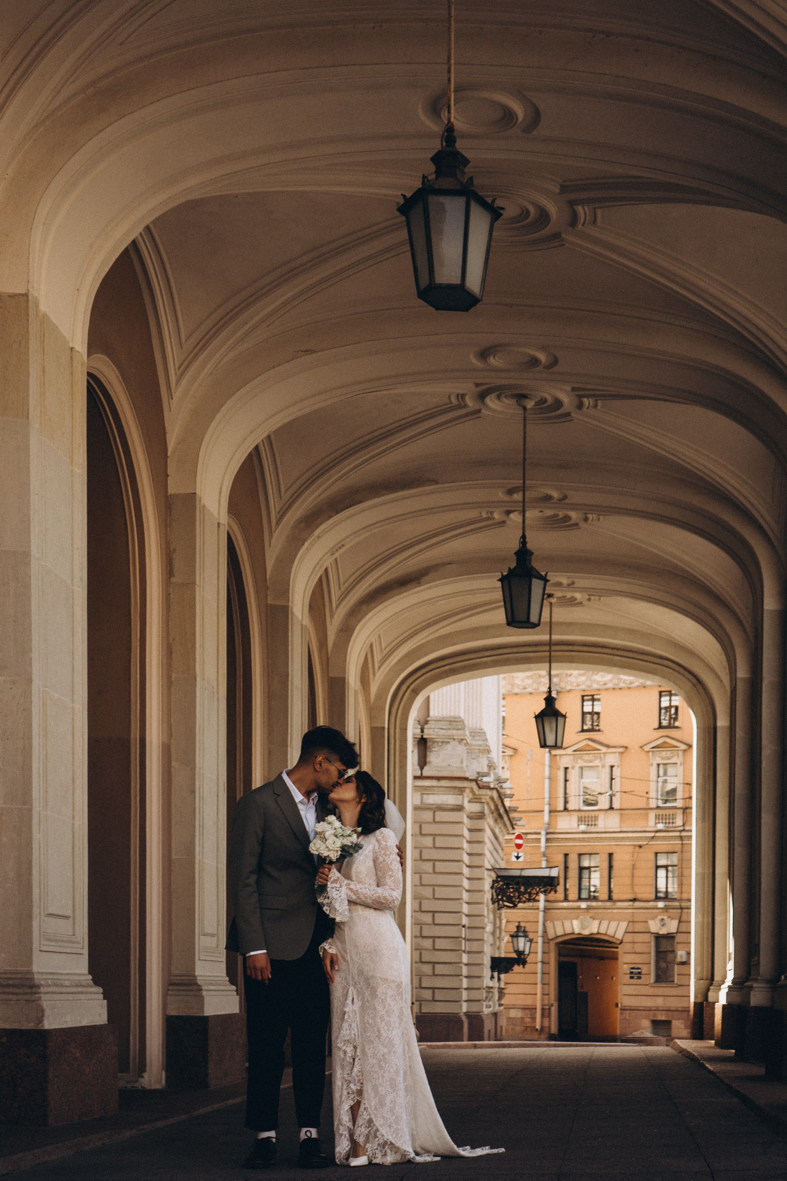 СВАДЕБНАЯ ПРОГУЛКА ВОЗЕ ИСАИКЕВСКОГО СОБОРА АСТОРИИ И ЗАКОНОДАЛЕТНОГО СОБРАНИЯ. Профессиональный фотограф, Санкт-Петербург — Виктория Богомолова