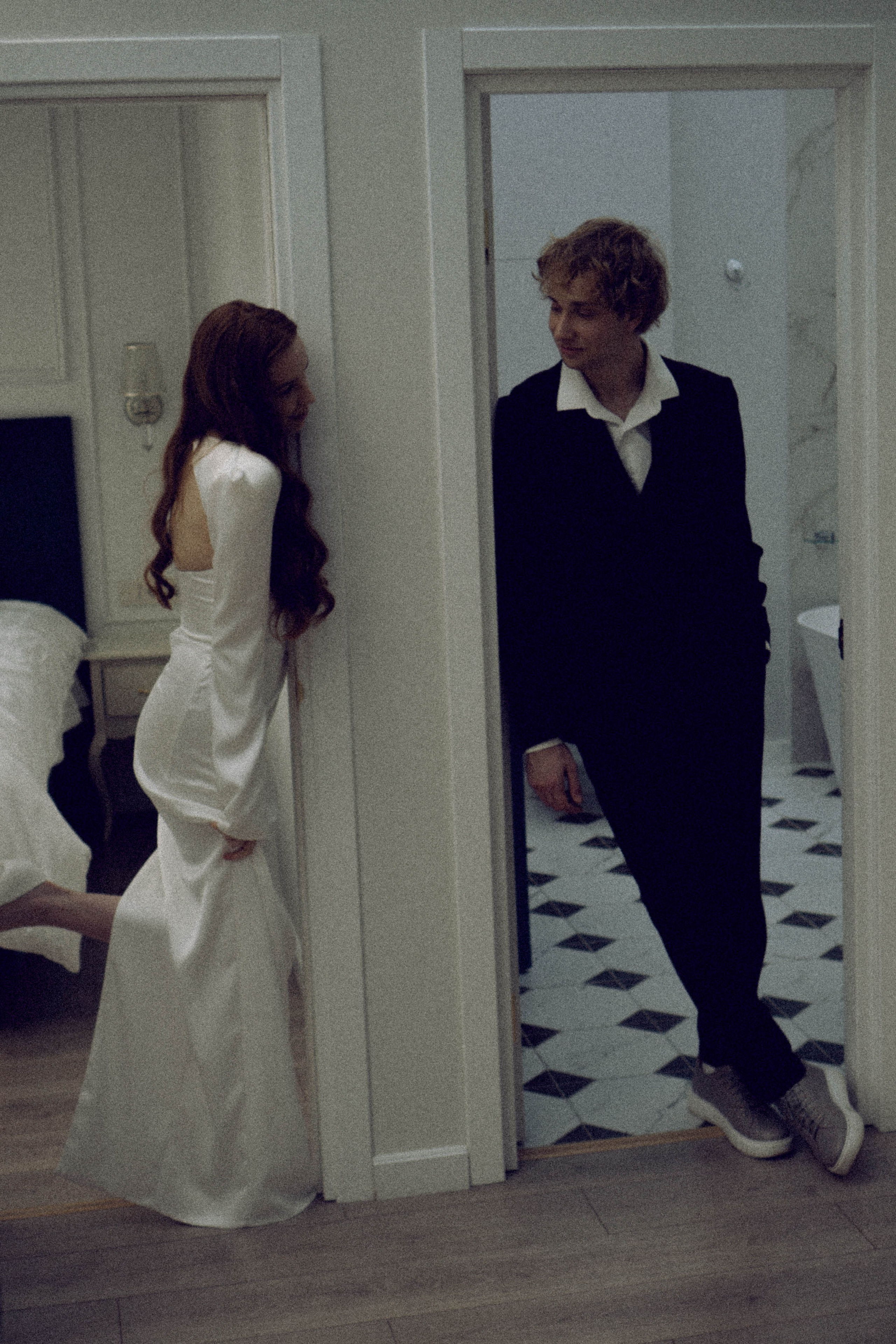 СВАДЕБНАЯ СЬЕМКА В ОТЕЛЕ. СБОРЫ ЖЕНИХА И НЕВЕСТЫ И ТАКЖЕ ТОР И ПОДГОТОВКА К ПРОГУЛКЕ. Профессиональный фотограф, Санкт-Петербург — Виктория Богомолова