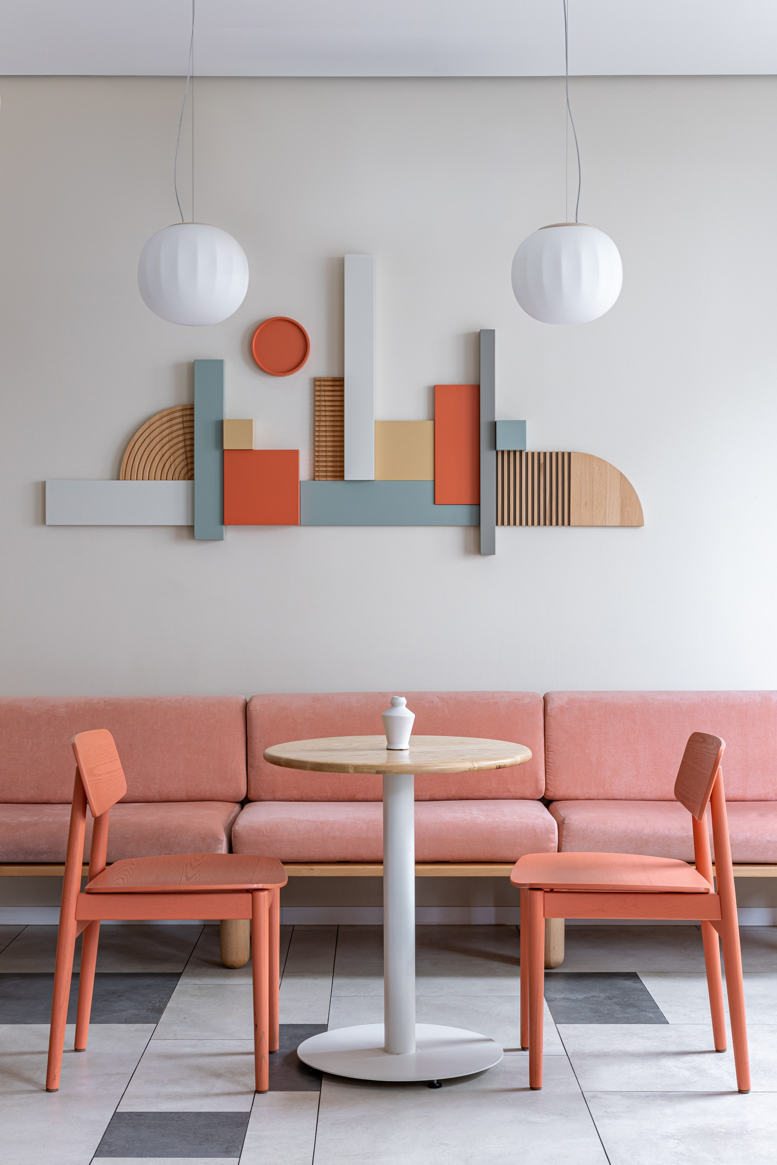 Кафе «Смородина», г. Казань. Дизайнер Петр Сафиуллин, стилист Анна Исупова. Иван Благушин. Интерьерный и архитектурный фотограф в Москве и Санкт-Петербурге