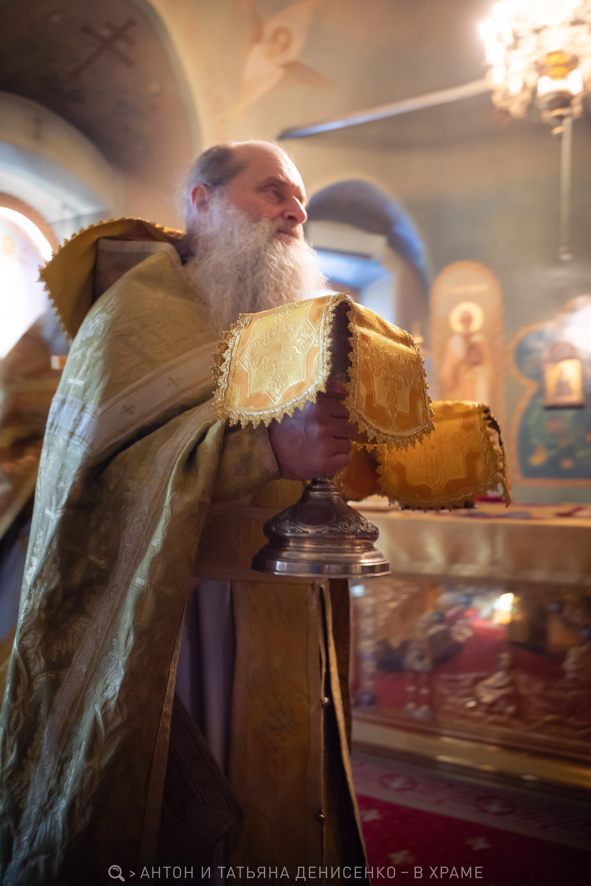 Рождество Иоанна Предтечи — Храм Святых Девяти Мучеников Кизических, г. Москва. Антон и Татьяна Денисенко — В храме