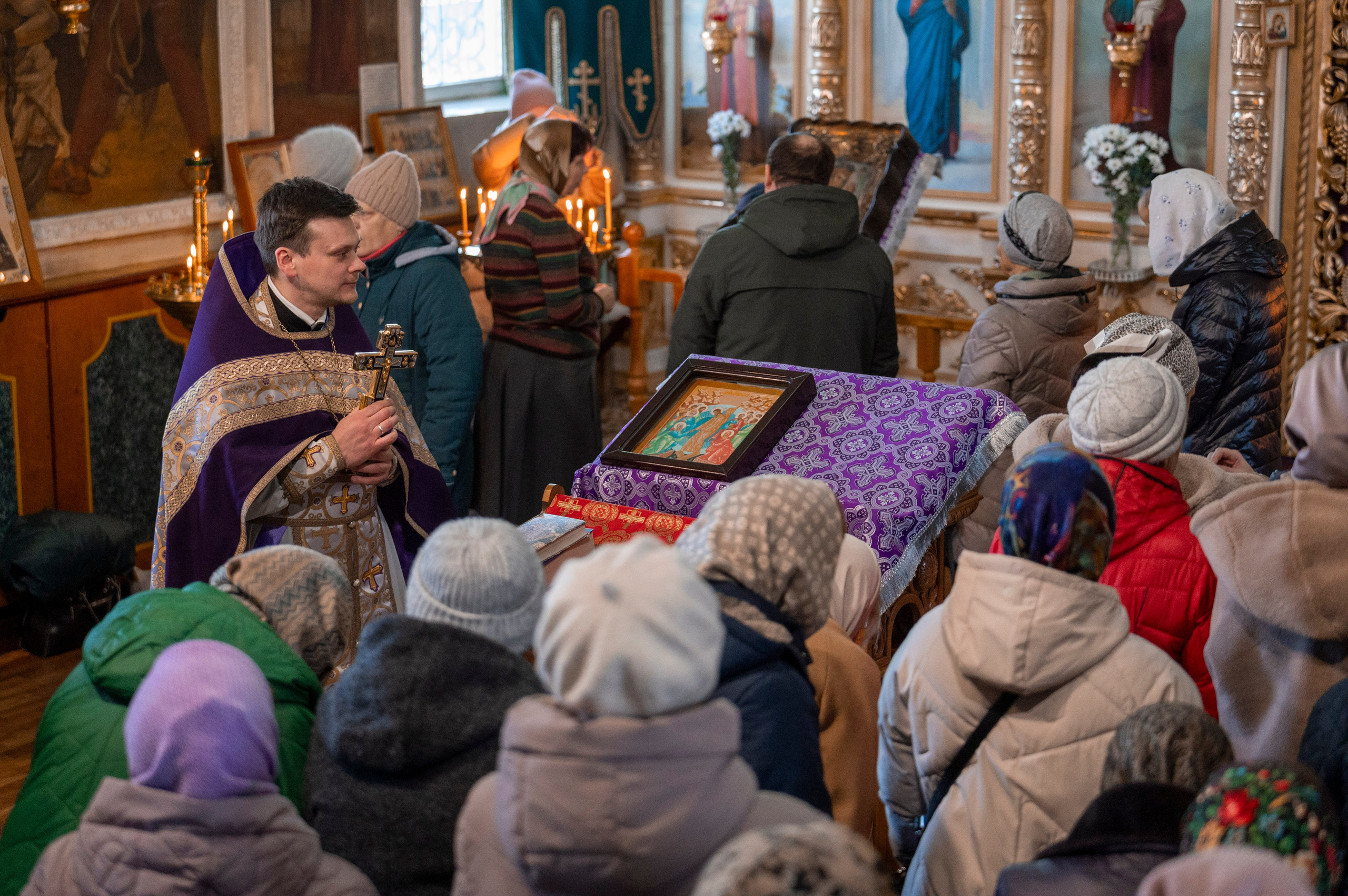 Никольский храм, г. Зерноград. Торжество Православия. Антон и Татьяна Денисенко — В храме