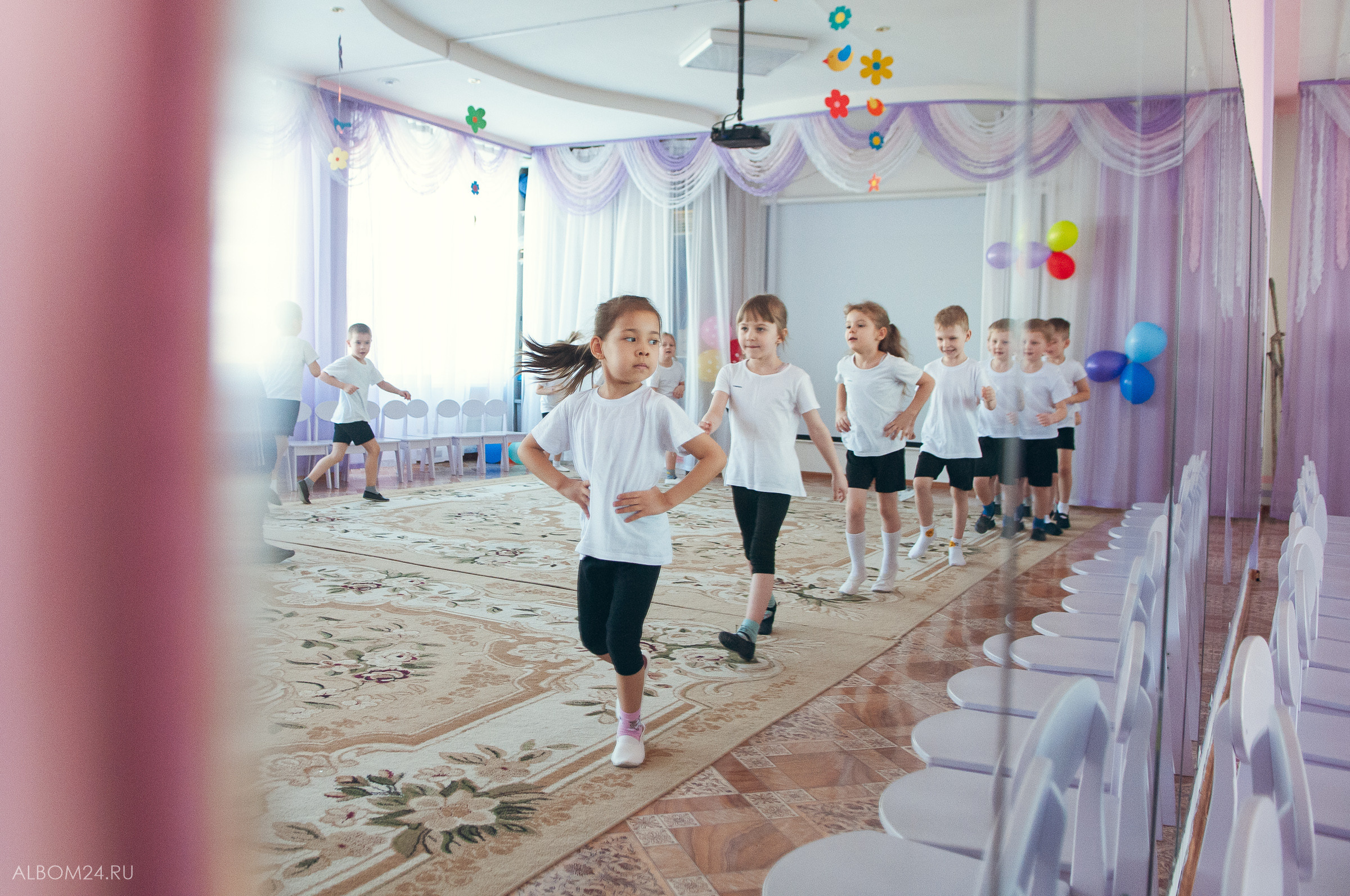 Съемка на выпускной альбом Сад 286 гр. Буратино. Выпускные альбомы и фотосъемка в Красноярске