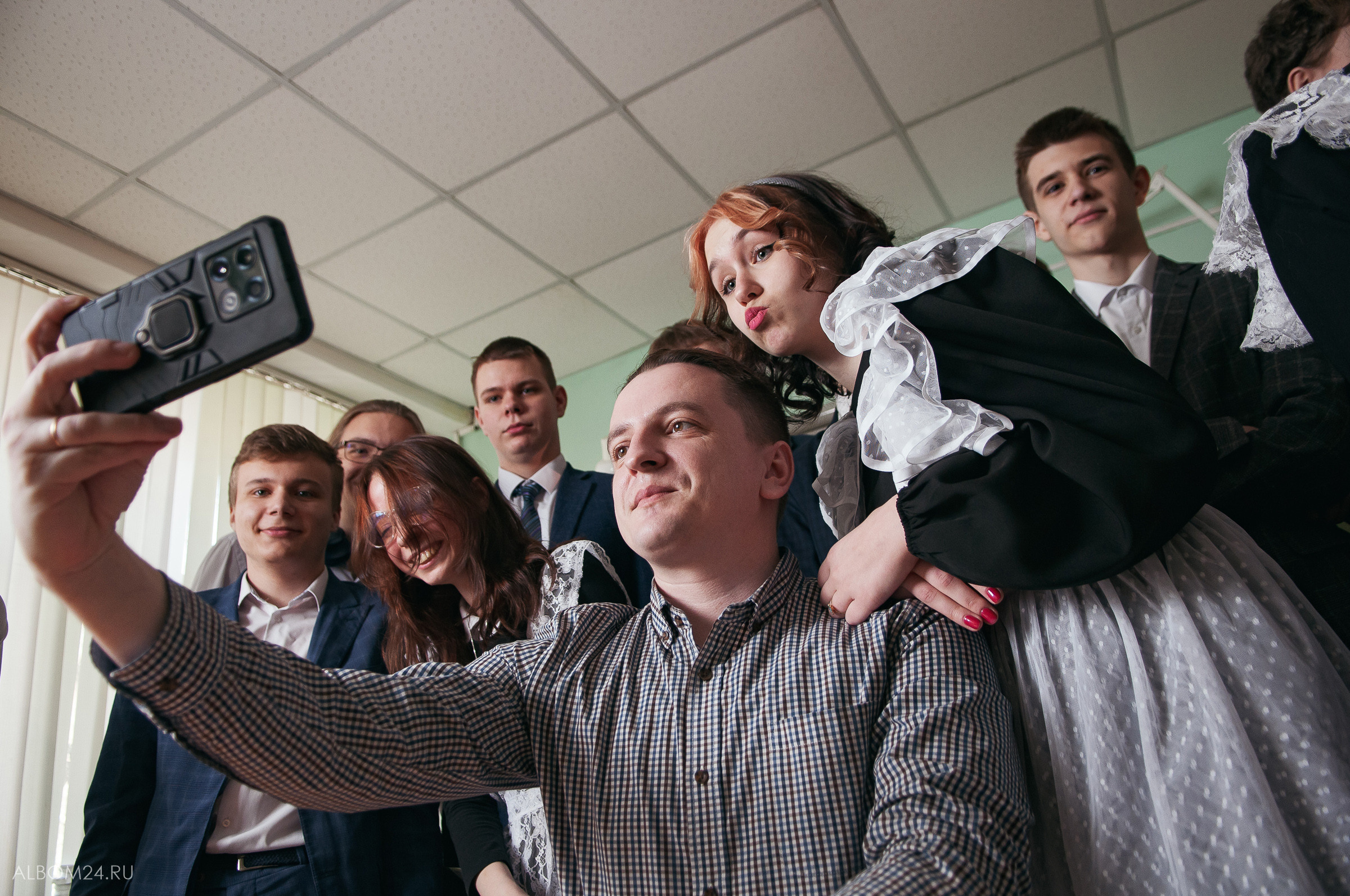 Съемка на выпускной альбом Лицей № 12 11А. Выпускные альбомы и фотосъемка в Красноярске
