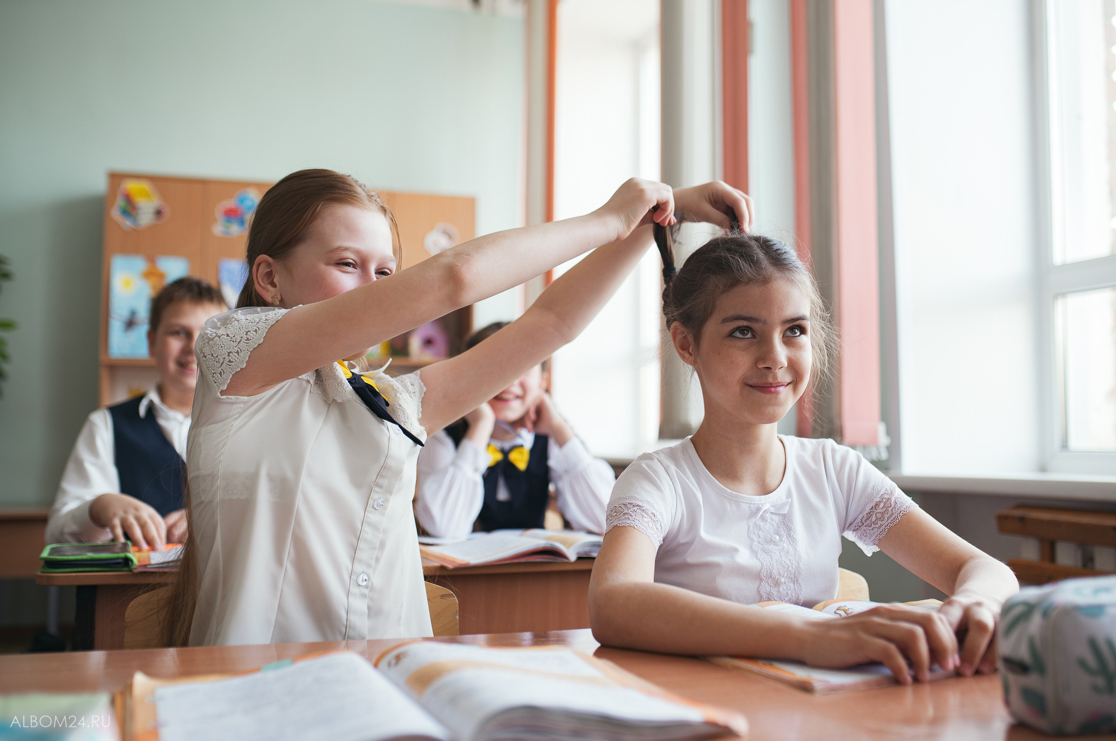 Съемка на выпускной альбом Емельяновская школа № 1, 4А. Выпускные альбомы и фотосъемка в Красноярске