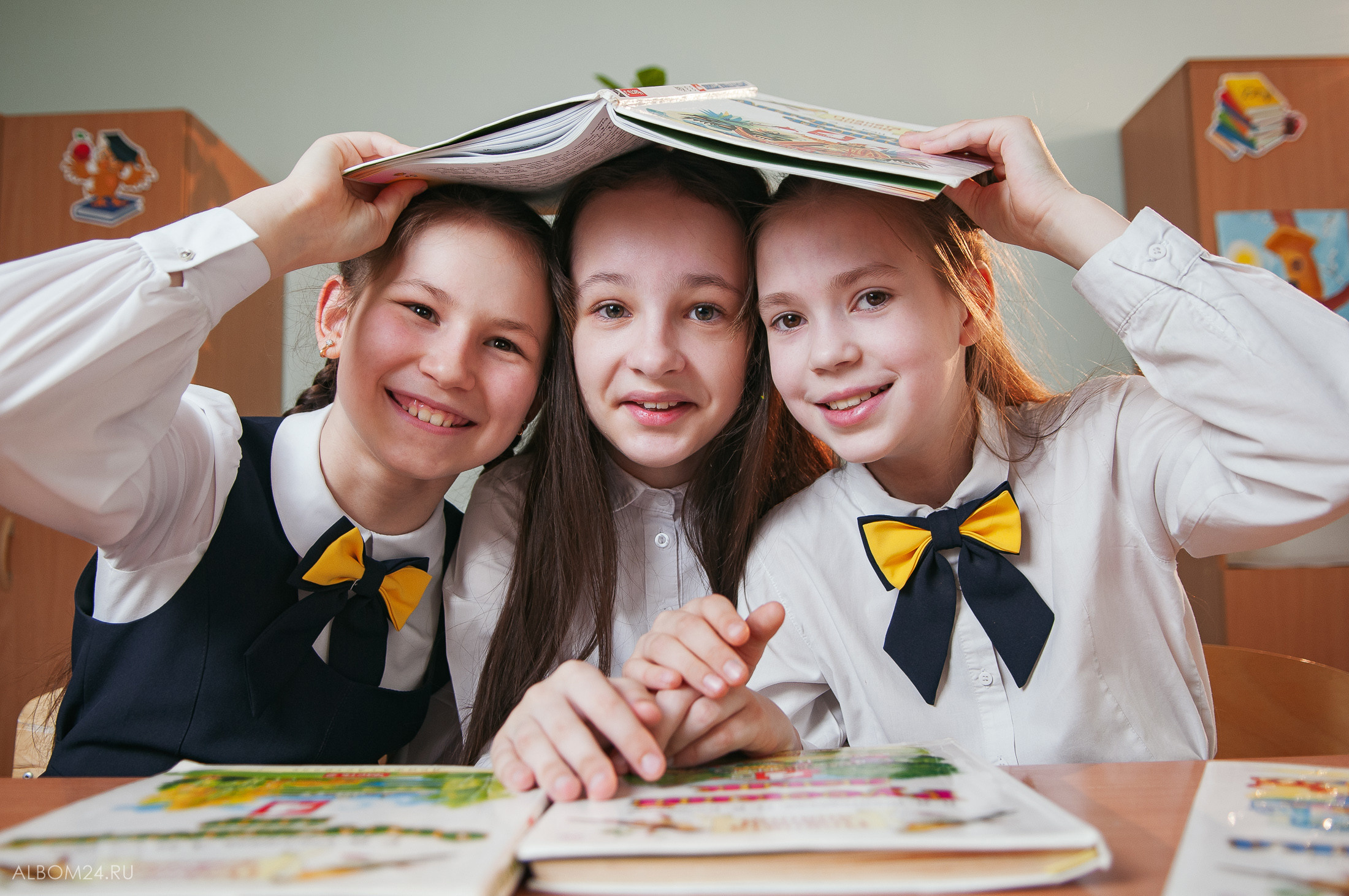 Съемка на выпускной альбом Емельяновская школа № 1, 4А. Выпускные альбомы и фотосъемка в Красноярске