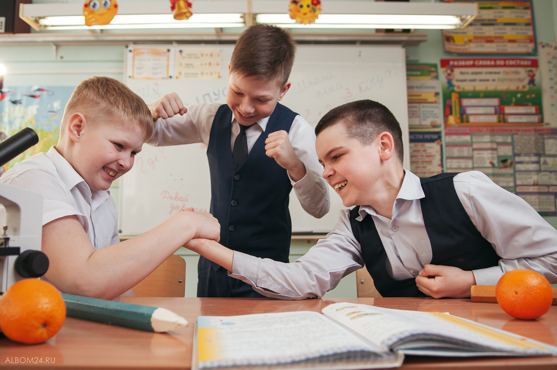 Съемка на выпускной альбом Емельяновская школа № 1, 4Е. Выпускные альбомы и фотосъемка в Красноярске