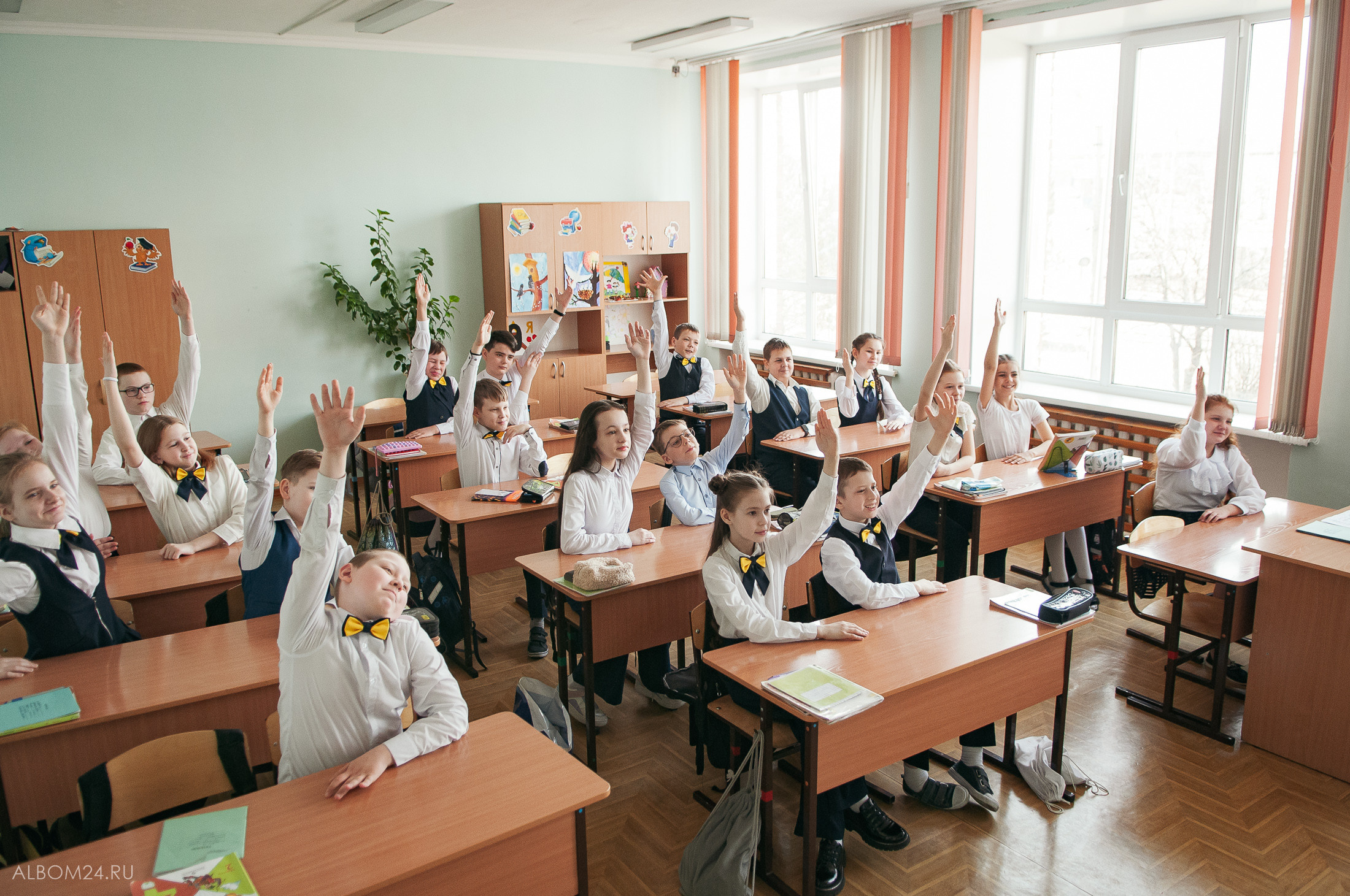 Съемка на выпускной альбом Емельяновская школа № 1, 4А. Выпускные альбомы и фотосъемка в Красноярске