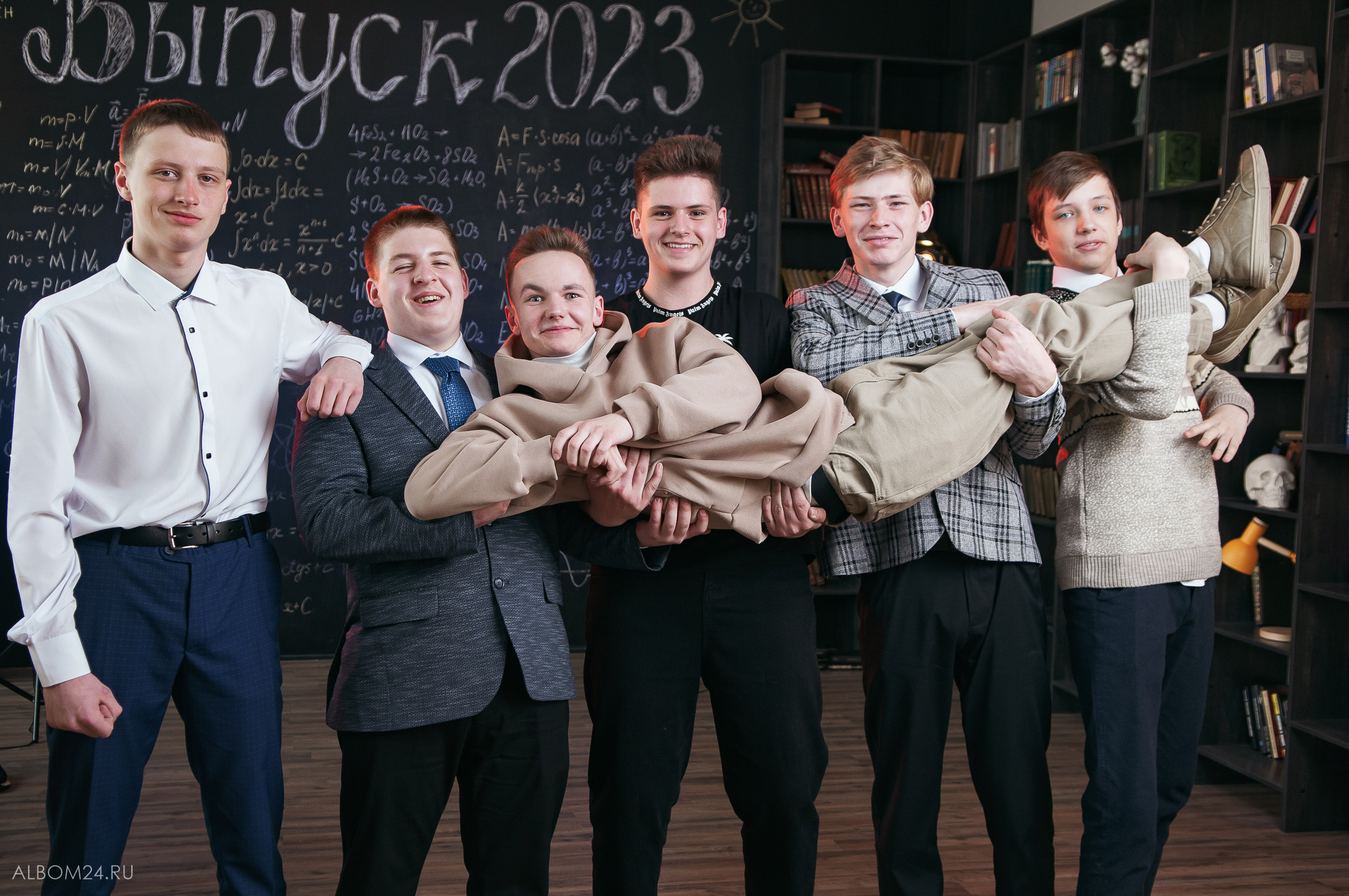 Съемка на выпускной альбом Козульская школа № 1, 9 класс. Выпускные альбомы и фотосъемка в Красноярске