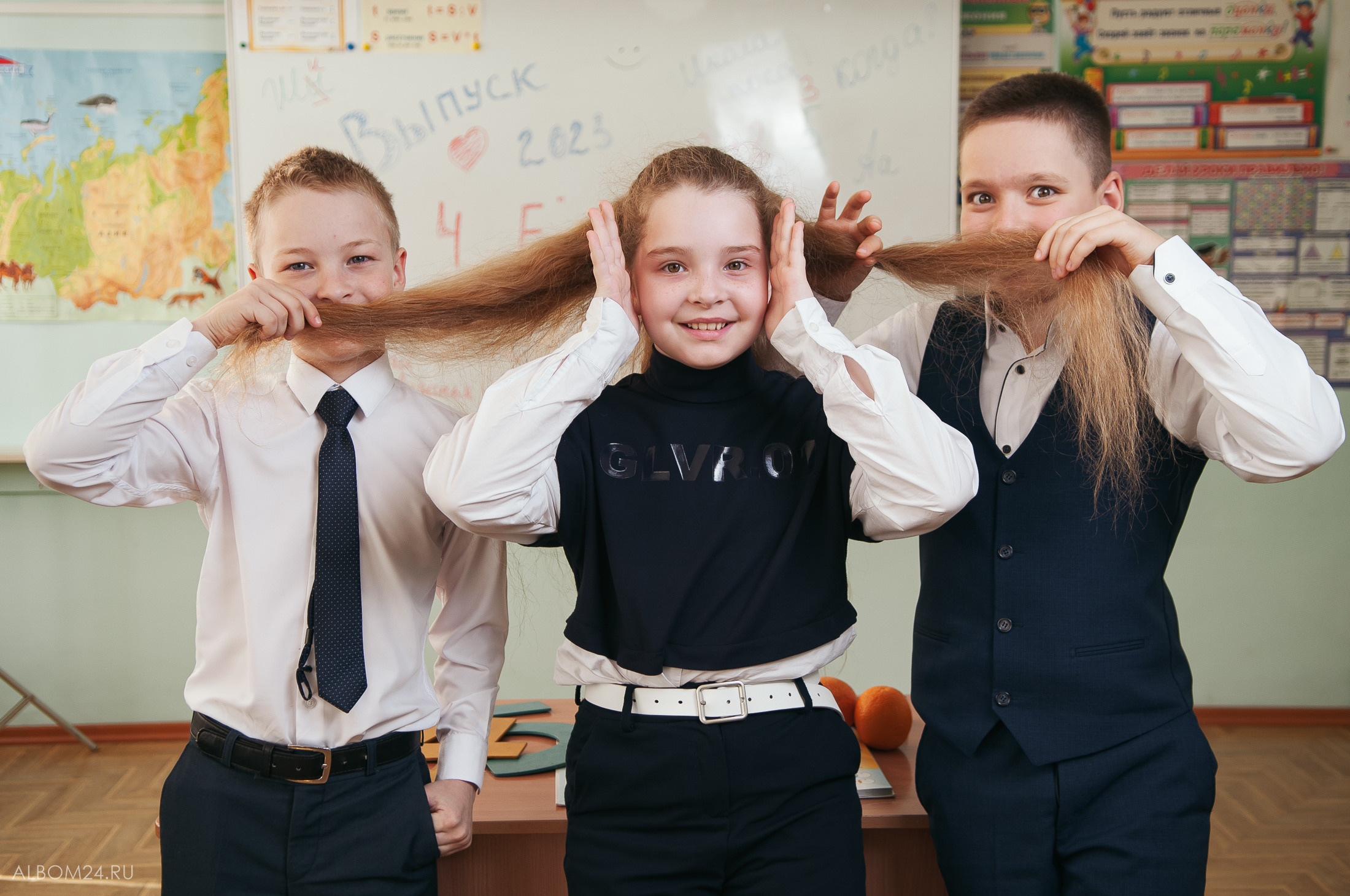 Съемка на выпускной альбом Емельяновская школа № 1, 4Е. Выпускные альбомы и фотосъемка в Красноярске