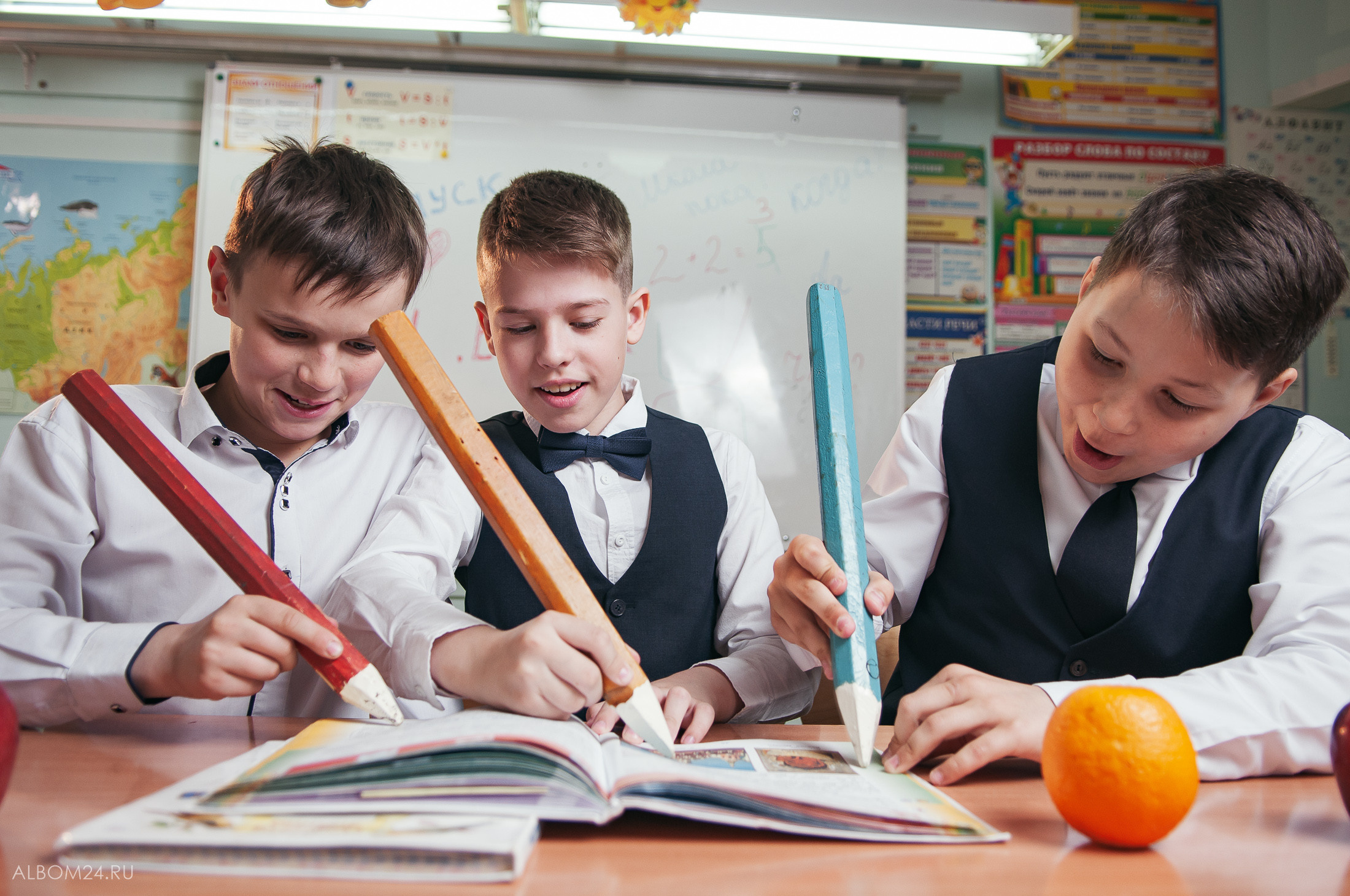 Съемка на выпускной альбом Емельяновская школа № 1, 4Е. Выпускные альбомы и фотосъемка в Красноярске