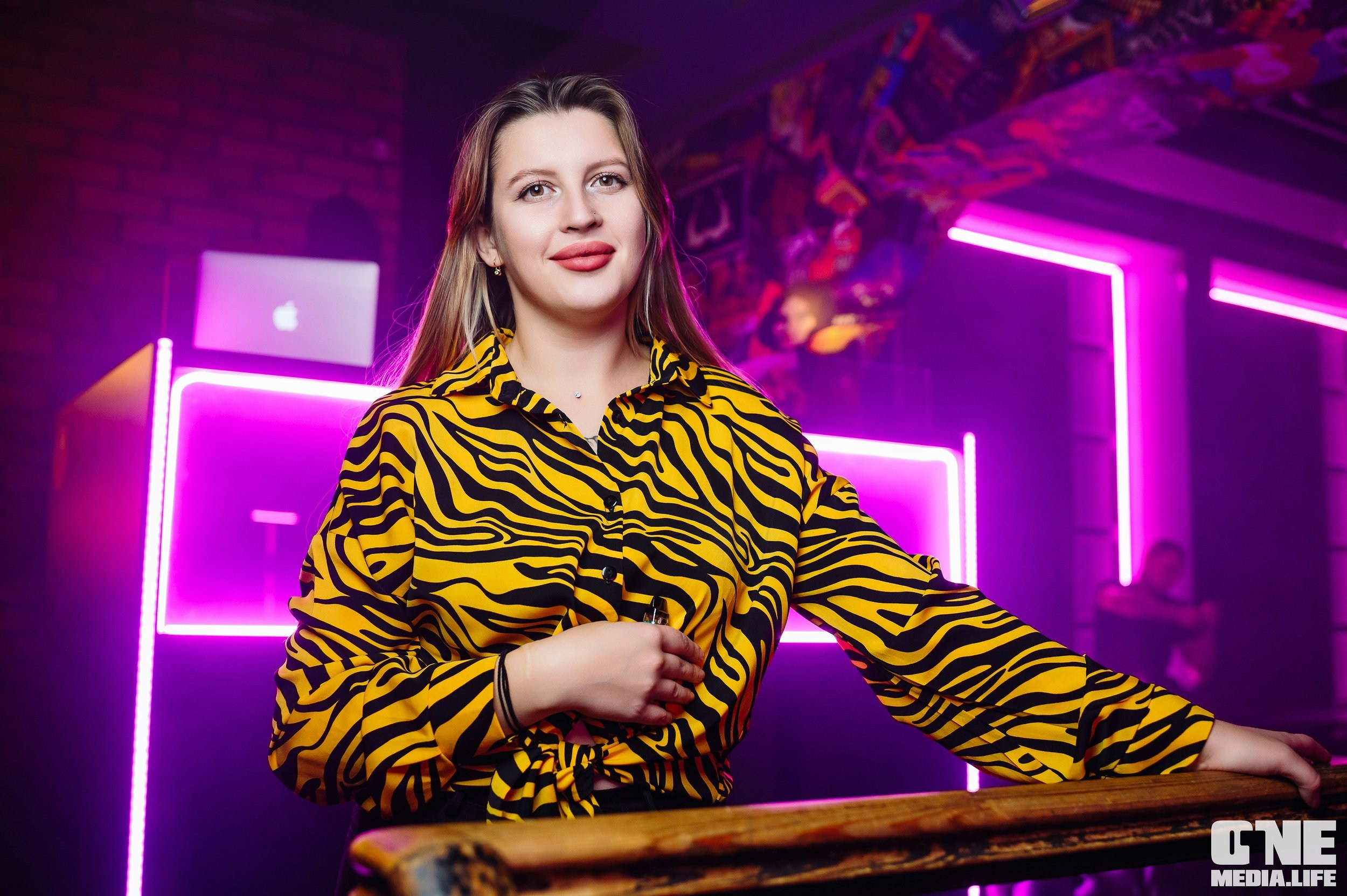 Фоторепортаж из бара XxxX. One Media Life: фоторепортажи, фотоотчеты с мероприятий и заведений