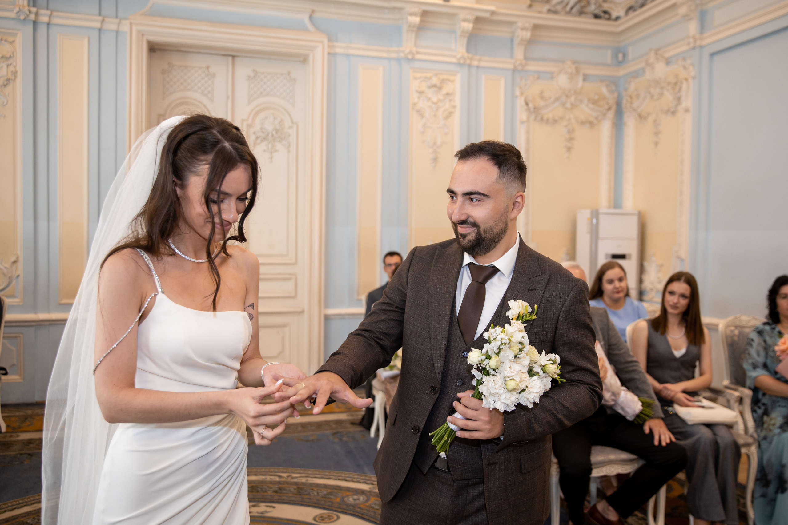 Анна и Александр / Прогулка + ЗАГС. Свадебный и семейный фотограф в Москве Диана Левченко