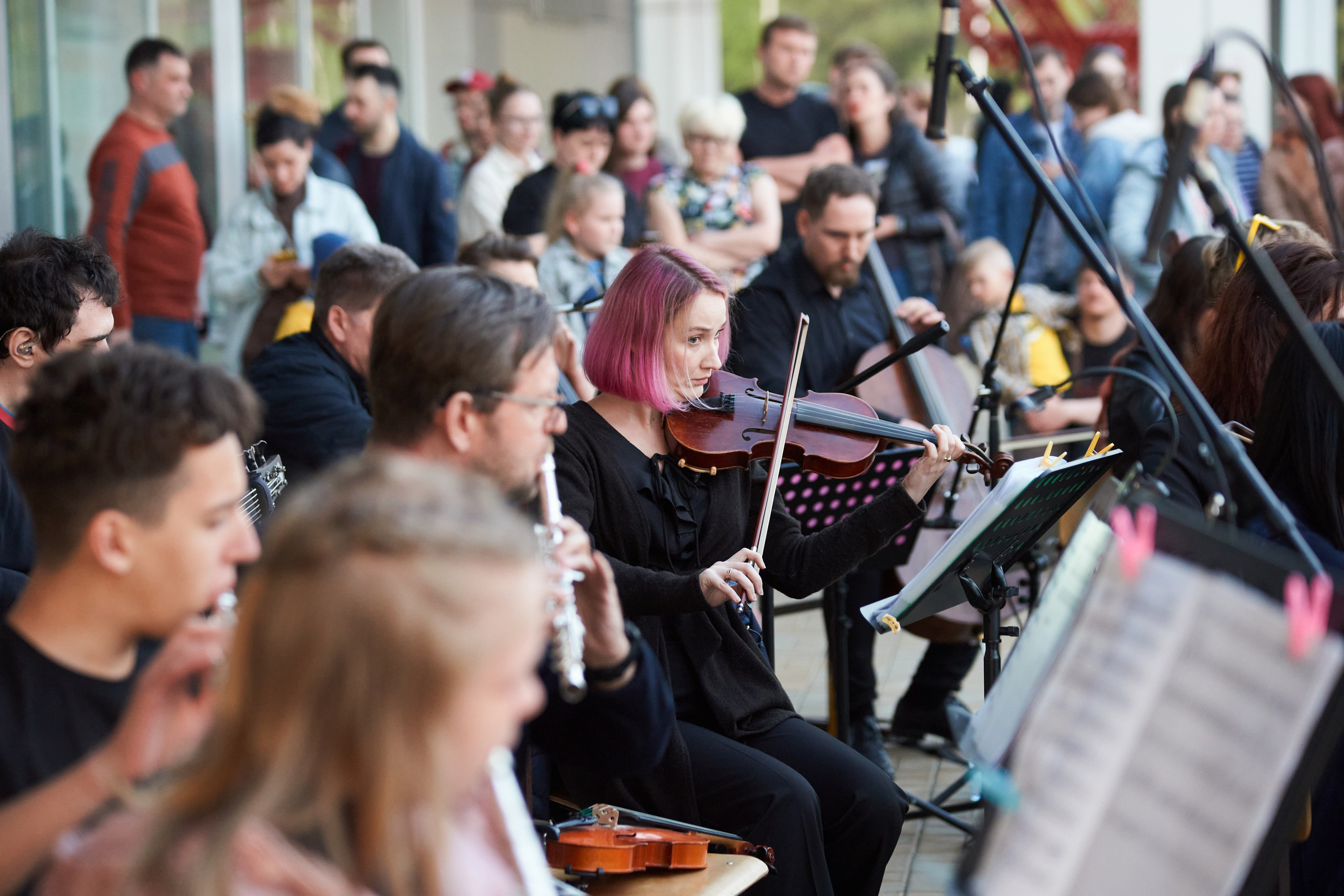 Репортаж: Музыкальная школа Виртуозы в Ночь музеев у планетария. Репортажный и женский фотограф в Новосибирске
