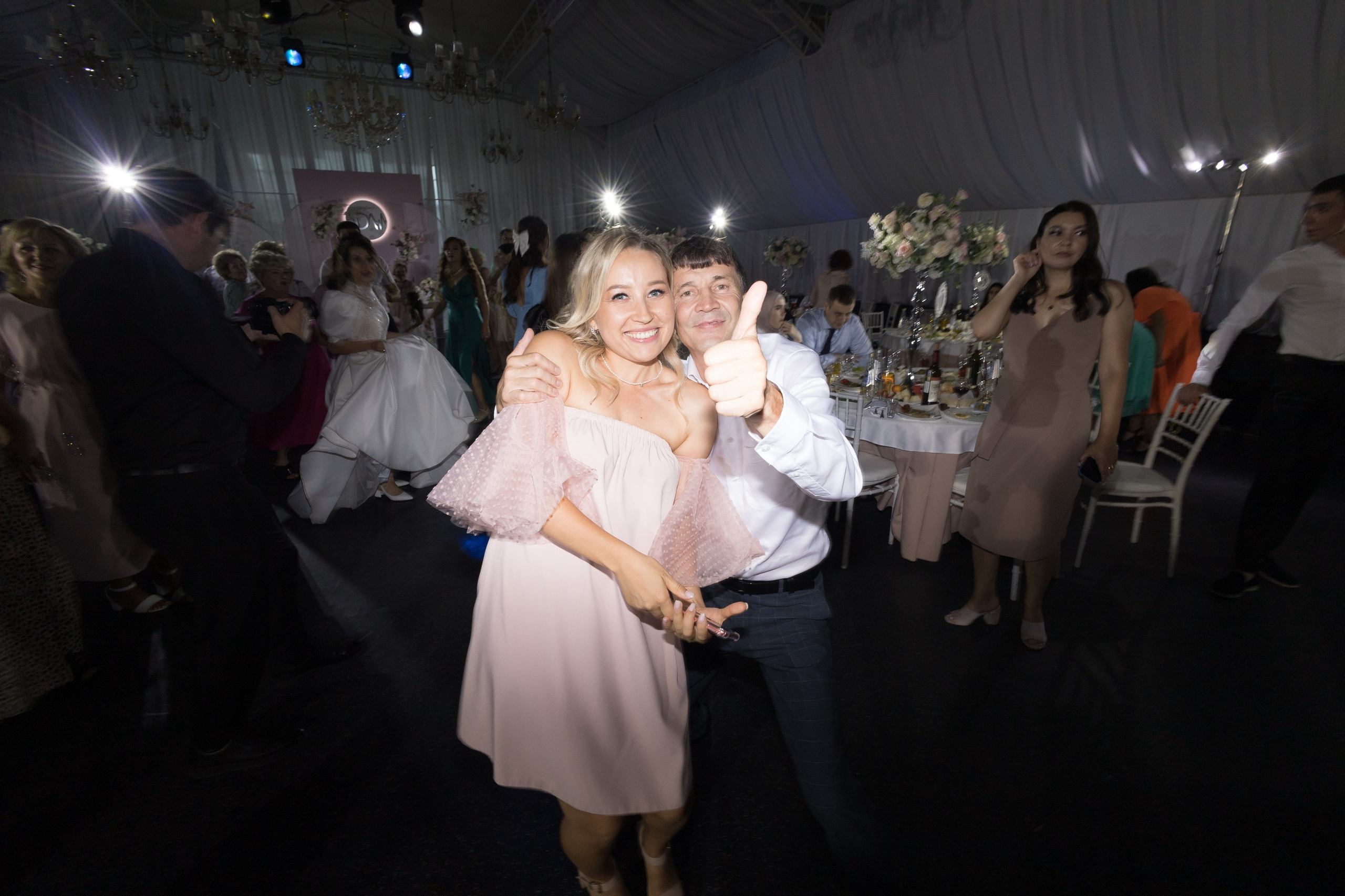 Свадебный фотограф Уфа — Руслан ГабдлисламовЖивые эмоции, красивые кадры, воспоминания на всю жизнь.Работаю по всей Республике Башкортоста. Свадебный фотограф Уфа Руслан Габдлисламов