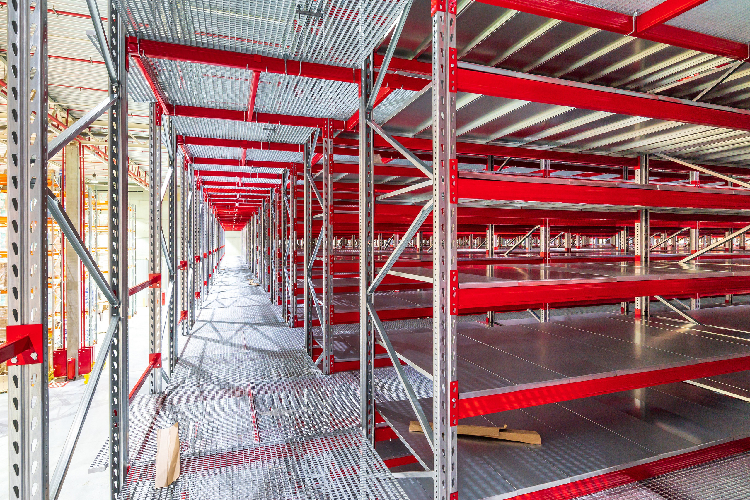 Склад Чехов. Фотограф Анастасия Дерий. Каталожная фотосъёмка в Москве