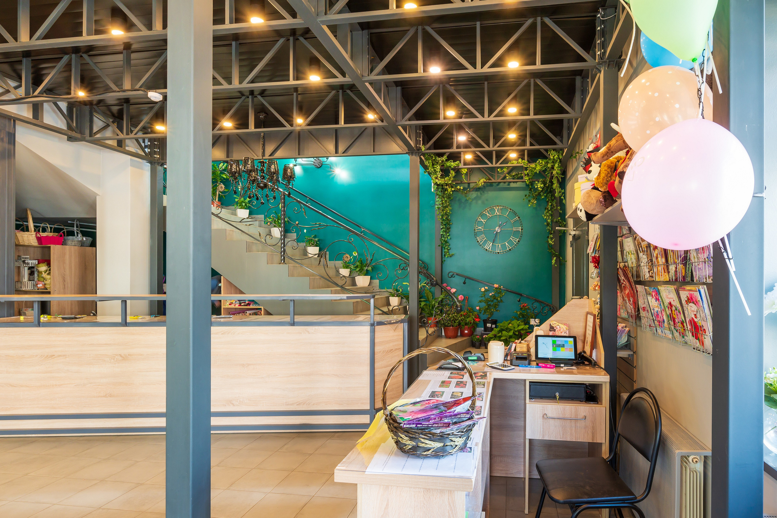 Магазин цветов. Фотограф Анастасия Дерий. Каталожная фотосъёмка в Москве