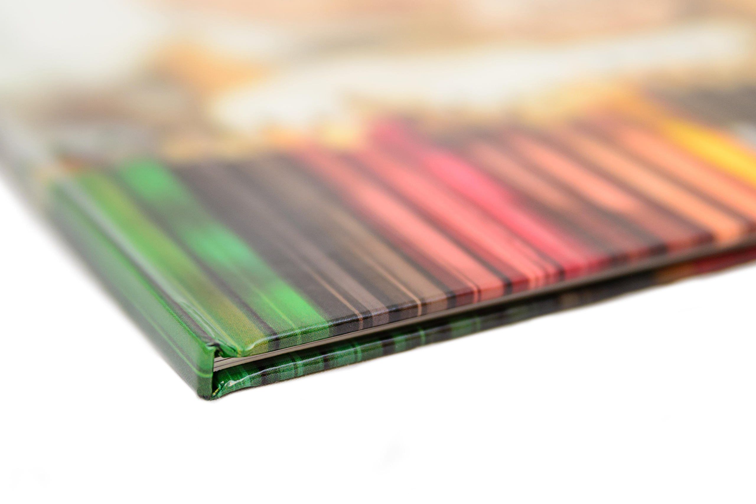 Школьный фотоальбом «Карандаши». Фотограф Анастасия Дерий. Каталожная фотосъёмка в Москве