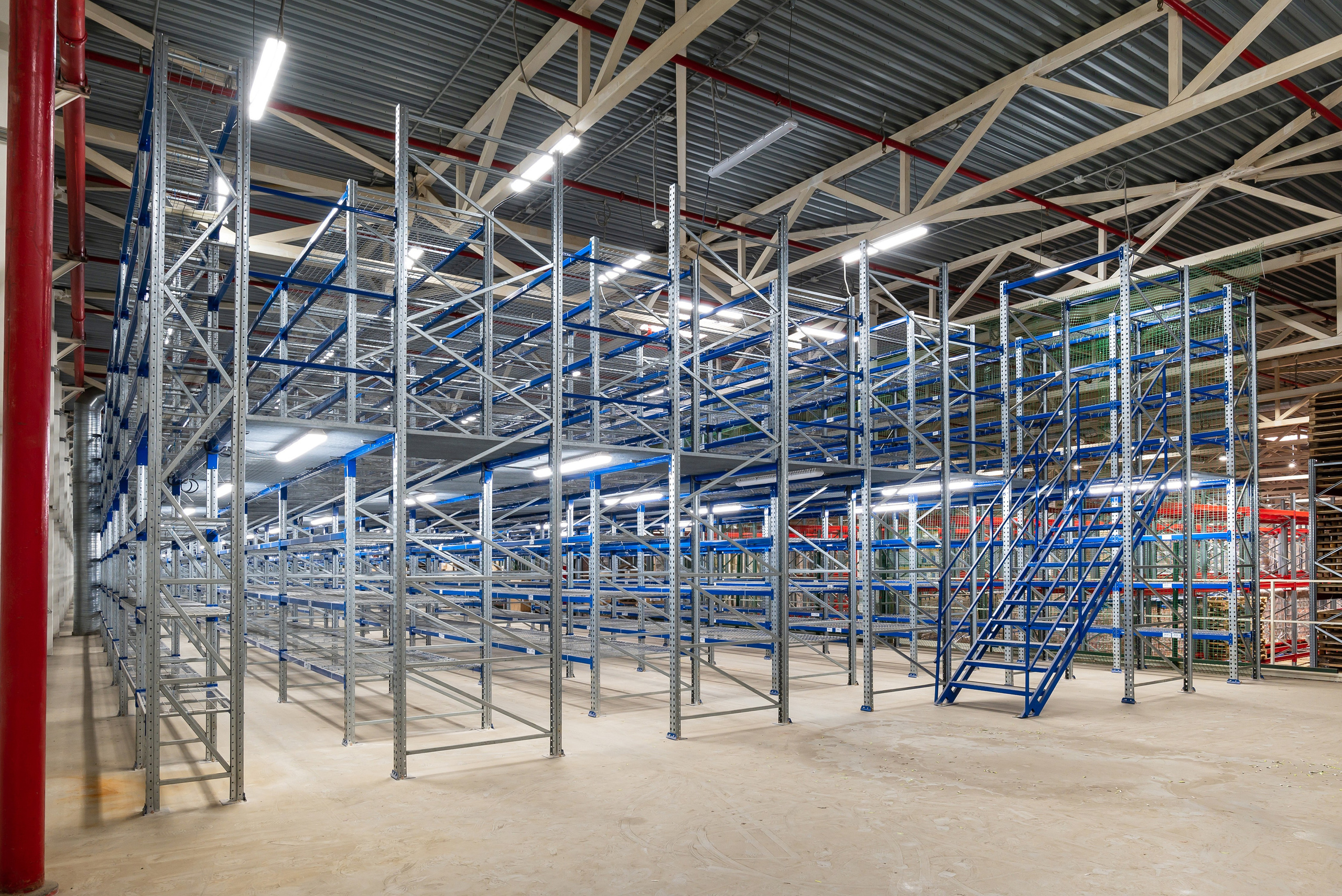 Электролэнд. Фотограф Анастасия Дерий. Каталожная фотосъёмка в Москве