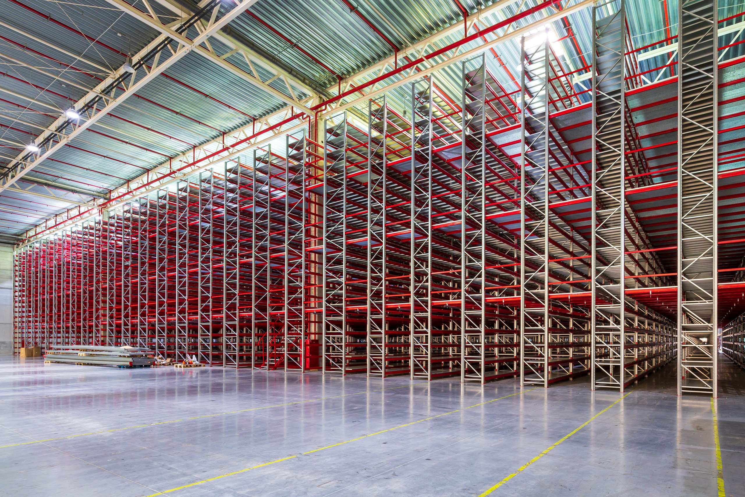 Склад Чехов. Фотограф Анастасия Дерий. Каталожная фотосъёмка в Москве