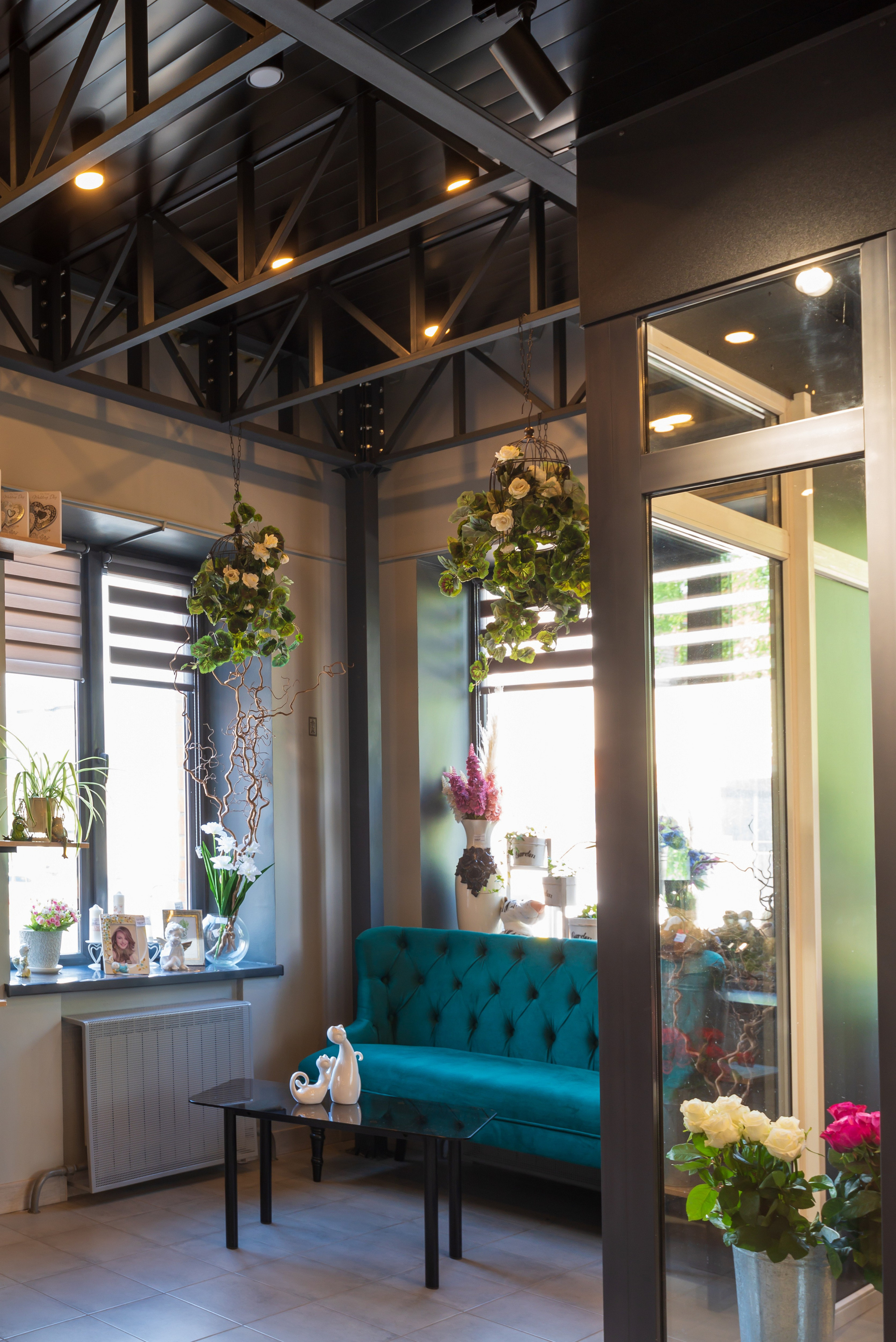 Магазин цветов. Фотограф Анастасия Дерий. Каталожная фотосъёмка в Москве