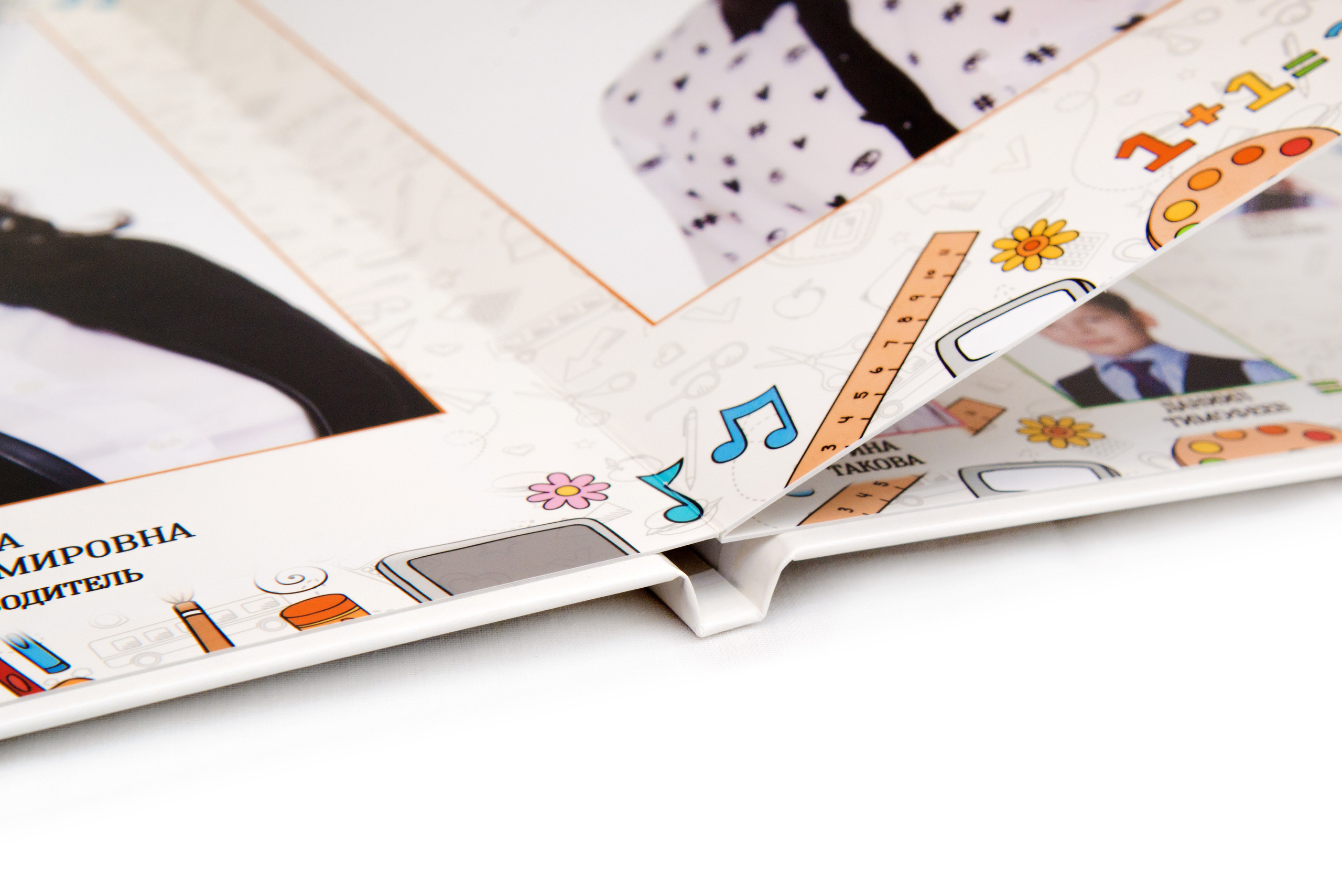 Школьный фотоальбом «Предметы». Фотограф Анастасия Дерий. Каталожная фотосъёмка в Москве