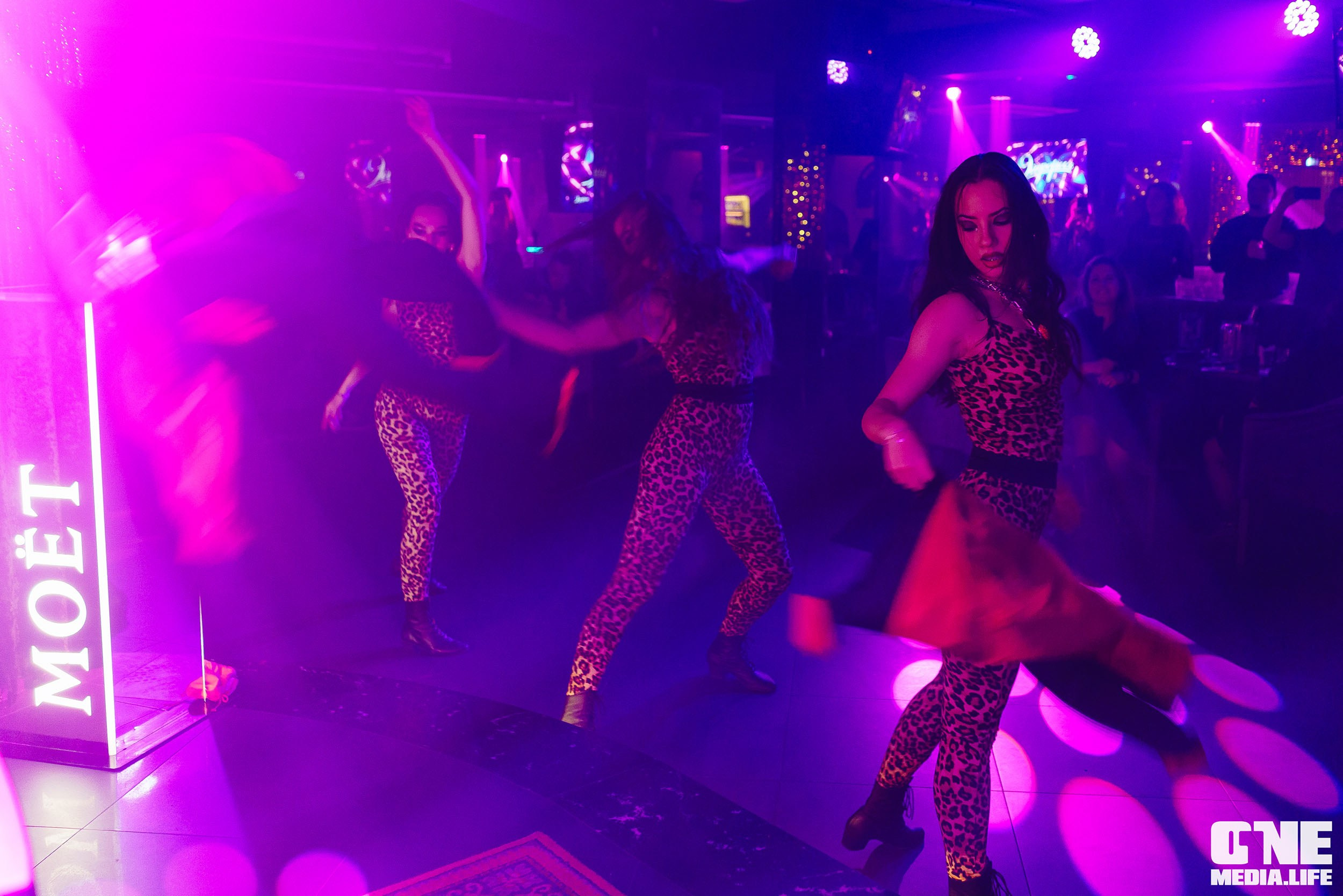 Фоторепортаж из караоке-клуба Эйфория. One Media Life: фоторепортажи, фотоотчеты с мероприятий и заведений