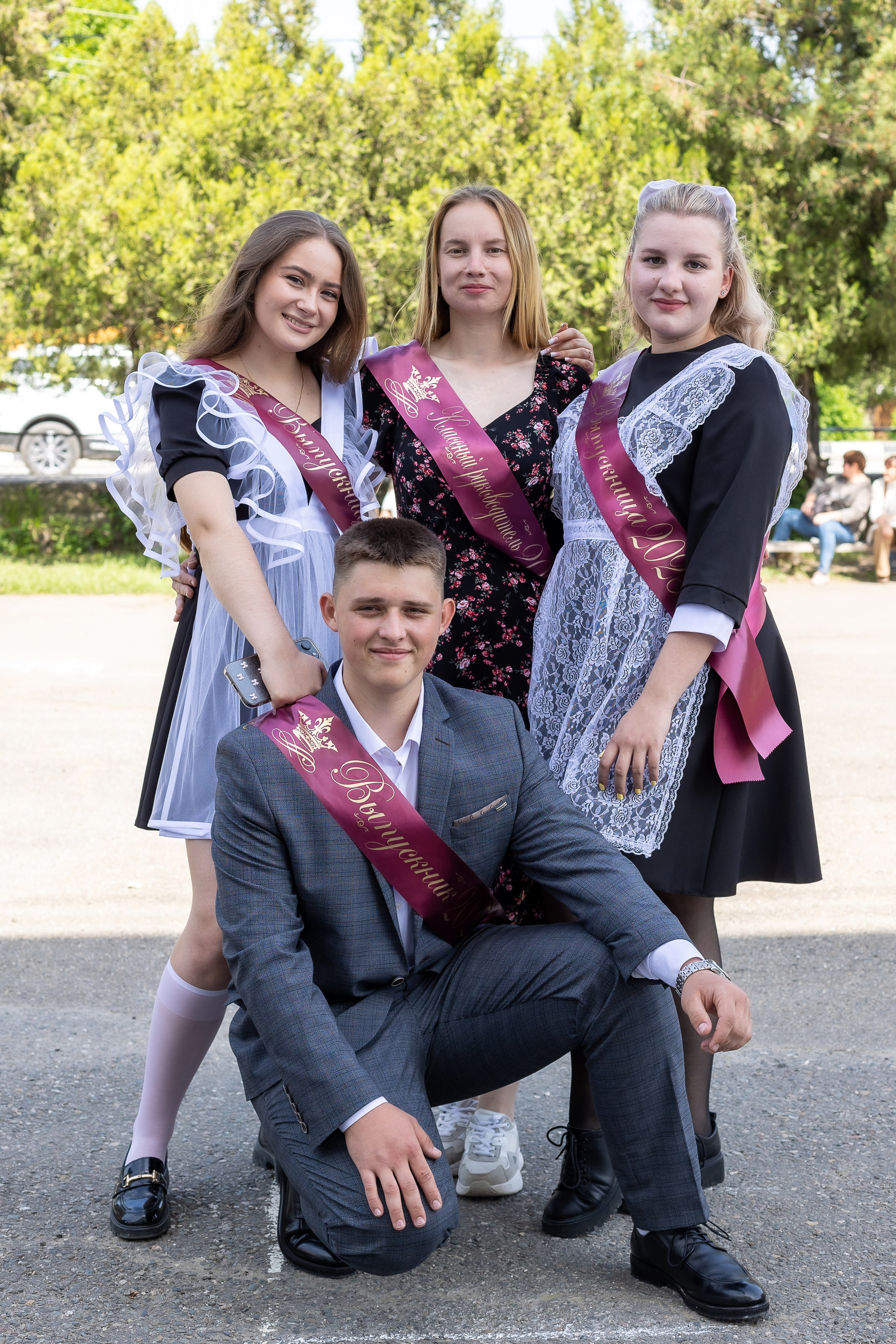 Последний звонок. Выпускные альбомы Майкоп, Краснодар Елена Золотарева