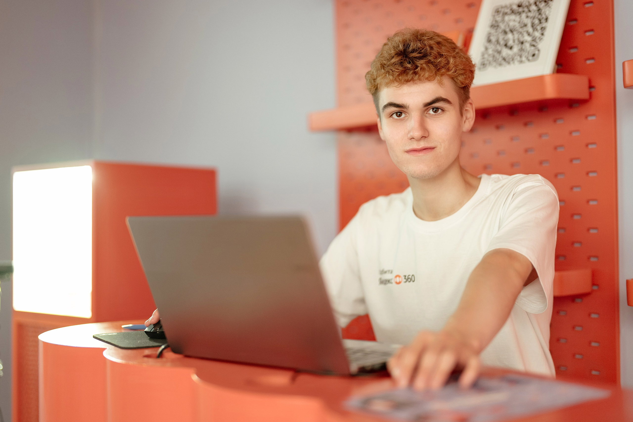 Яндекс 360 Орбита, Севкабель. Андрей Сухинин репортажный свадебный фотограф Санкт-Петербург