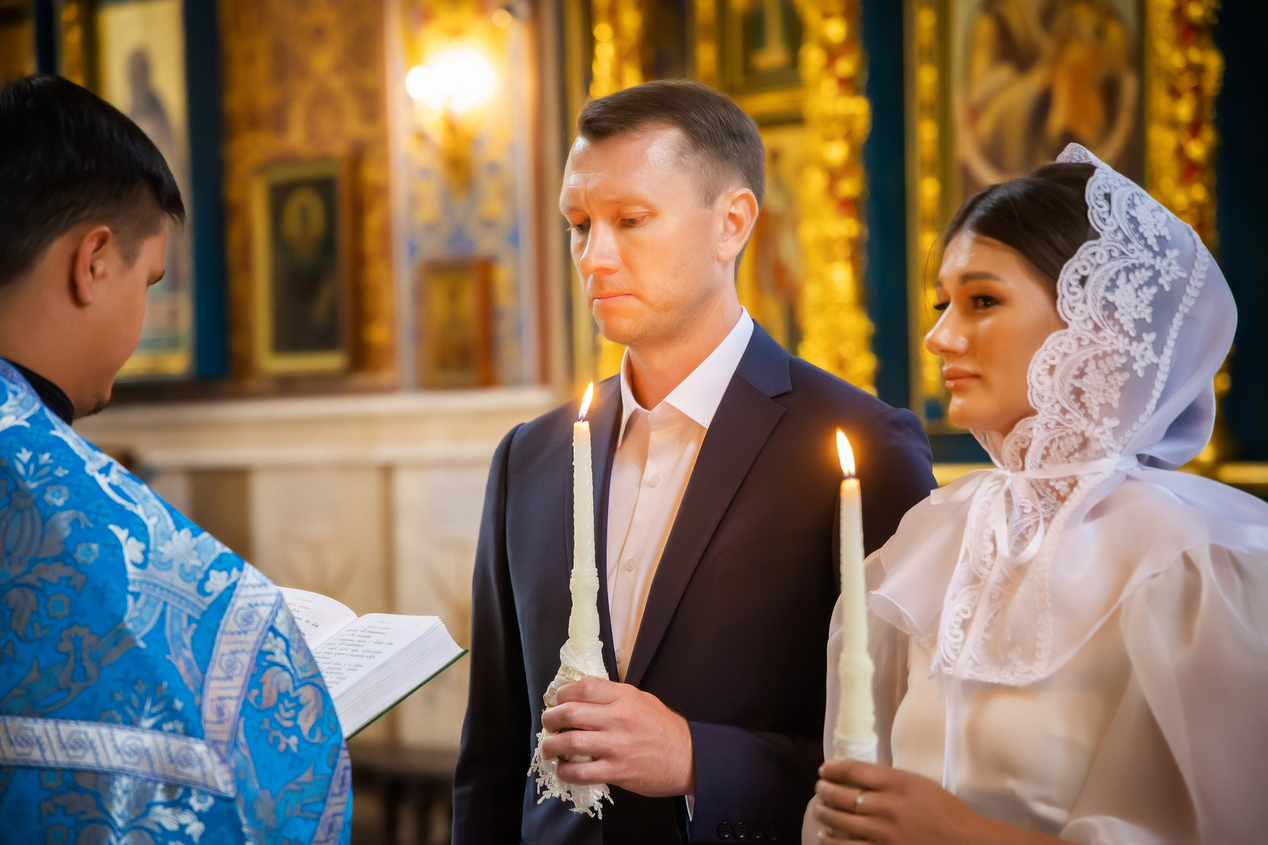 В Храме. Семейный и Свадебный фотограф в Астане Александр Астапов