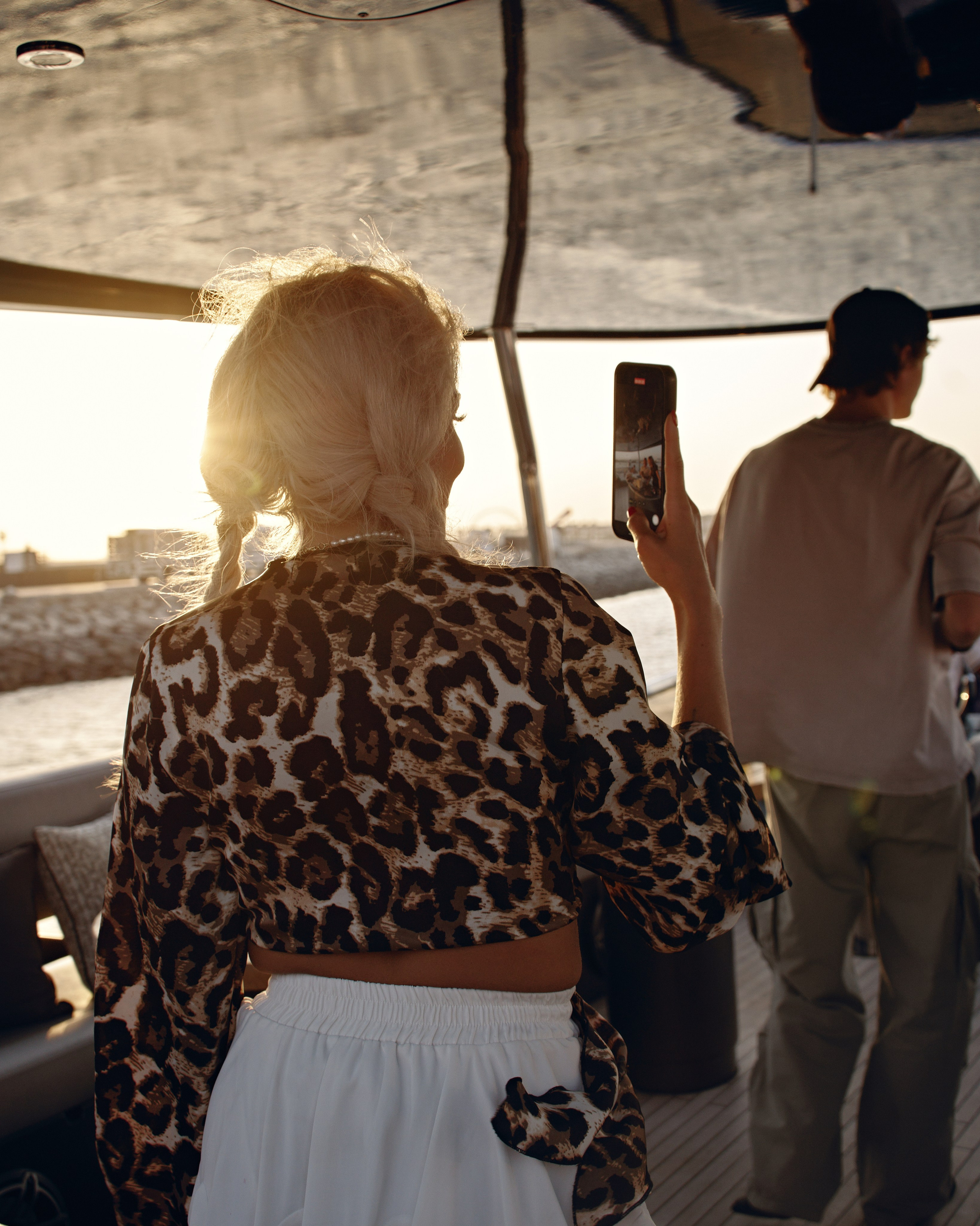 PAVEL DEREVYANKO. NOIZOMAX Художественный фотограф в Дубай