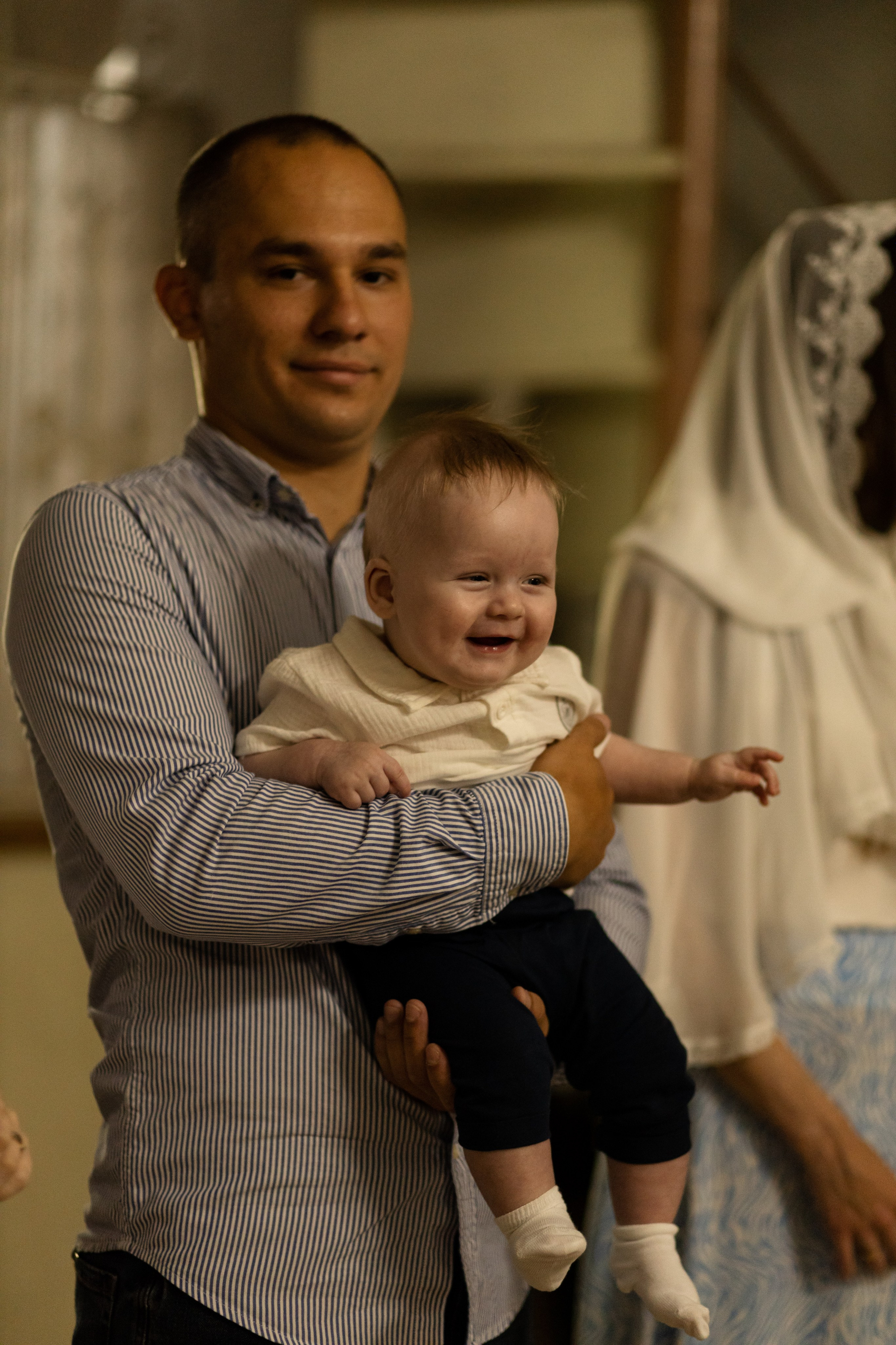 Таинство крещения Романа в Церкви Георгия Победоносца. Анастасия Безуглова- свадебный фотограф в Таганроге