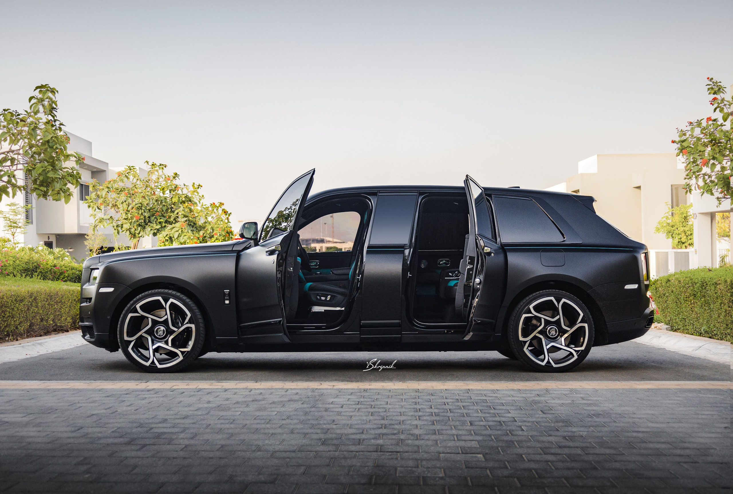 Rolls-Royce Culling +350 mm. Design Yachts and Cars