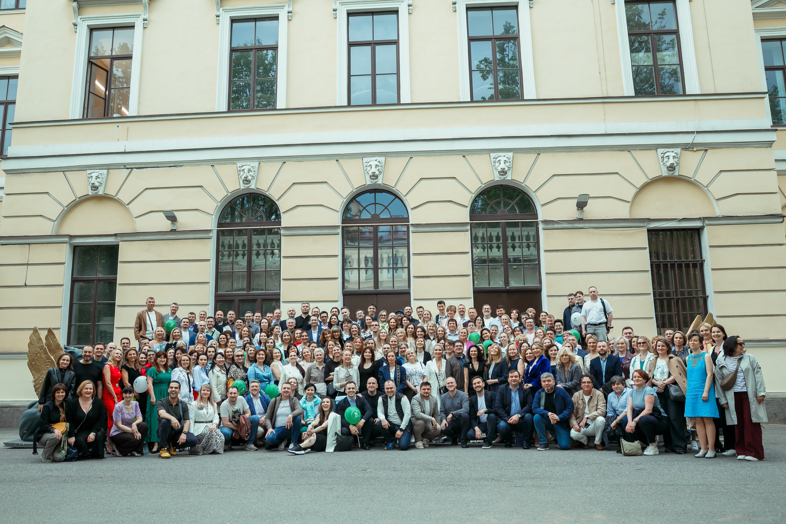 Встреча выпускников ФИНЭКа. Портретный фотограф Мария Шарко Санкт-Петербург и Москва