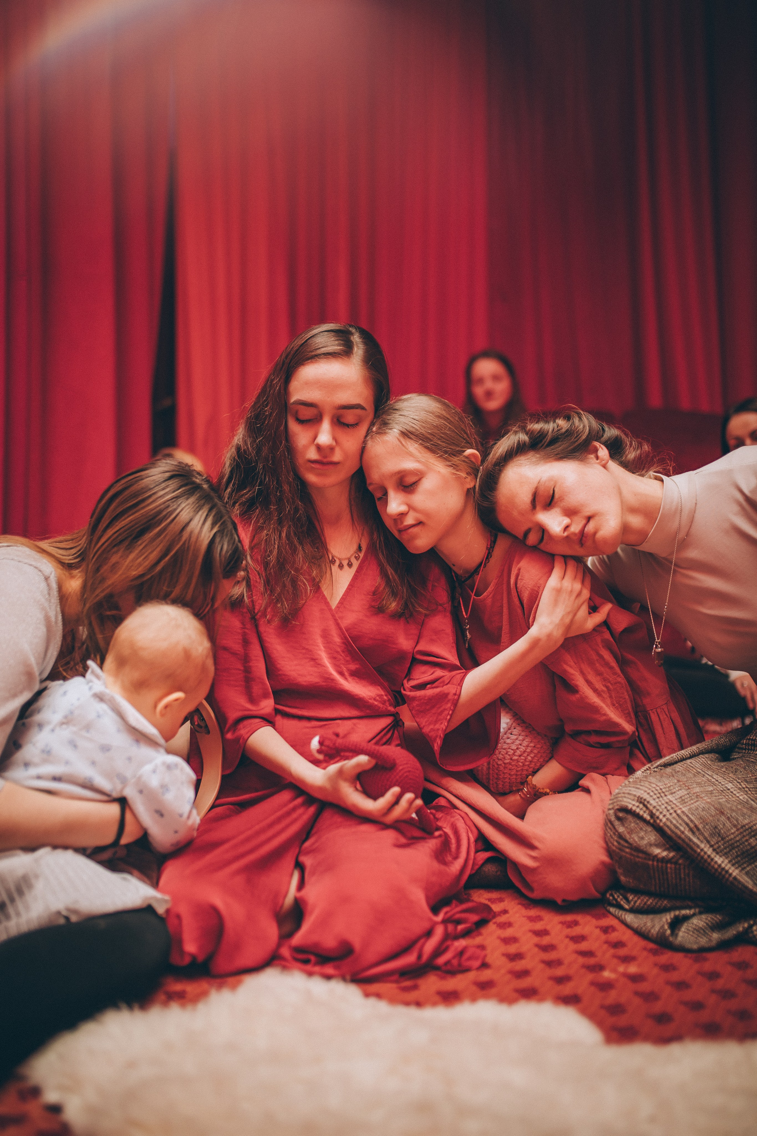 Сакральные женские круги. Фотограф Лебедева Наталья