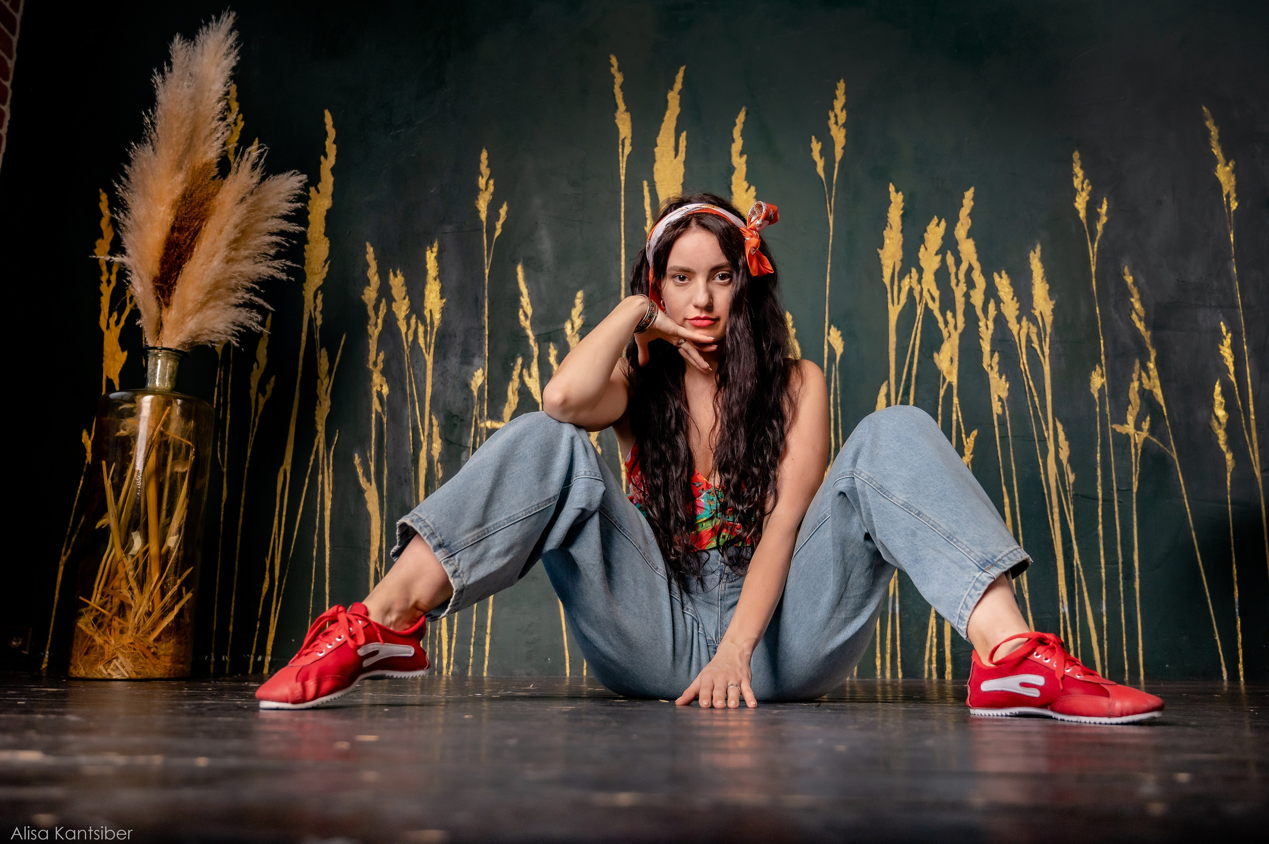 фото для женщины, женская фотосессия, студийная съемка,  портрет женщины, индивидуальная съемка в студии, портрет в образе, актерское портфолио 