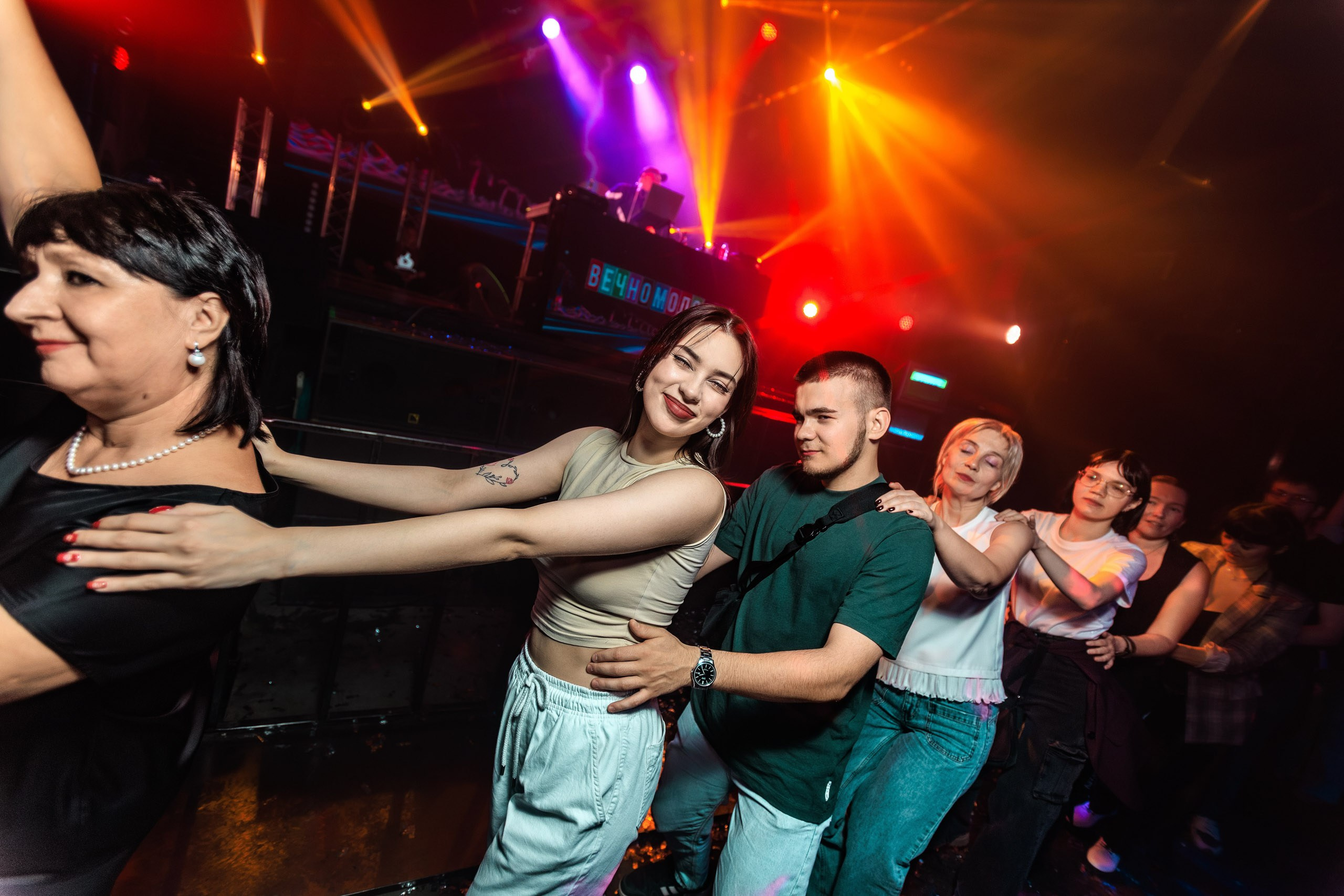 Вечно молодой. Репортажный фотограф Екатеринбург | Яркий, качественный репортаж | Концерты, клубы, репортаж, праздники, корпоративы