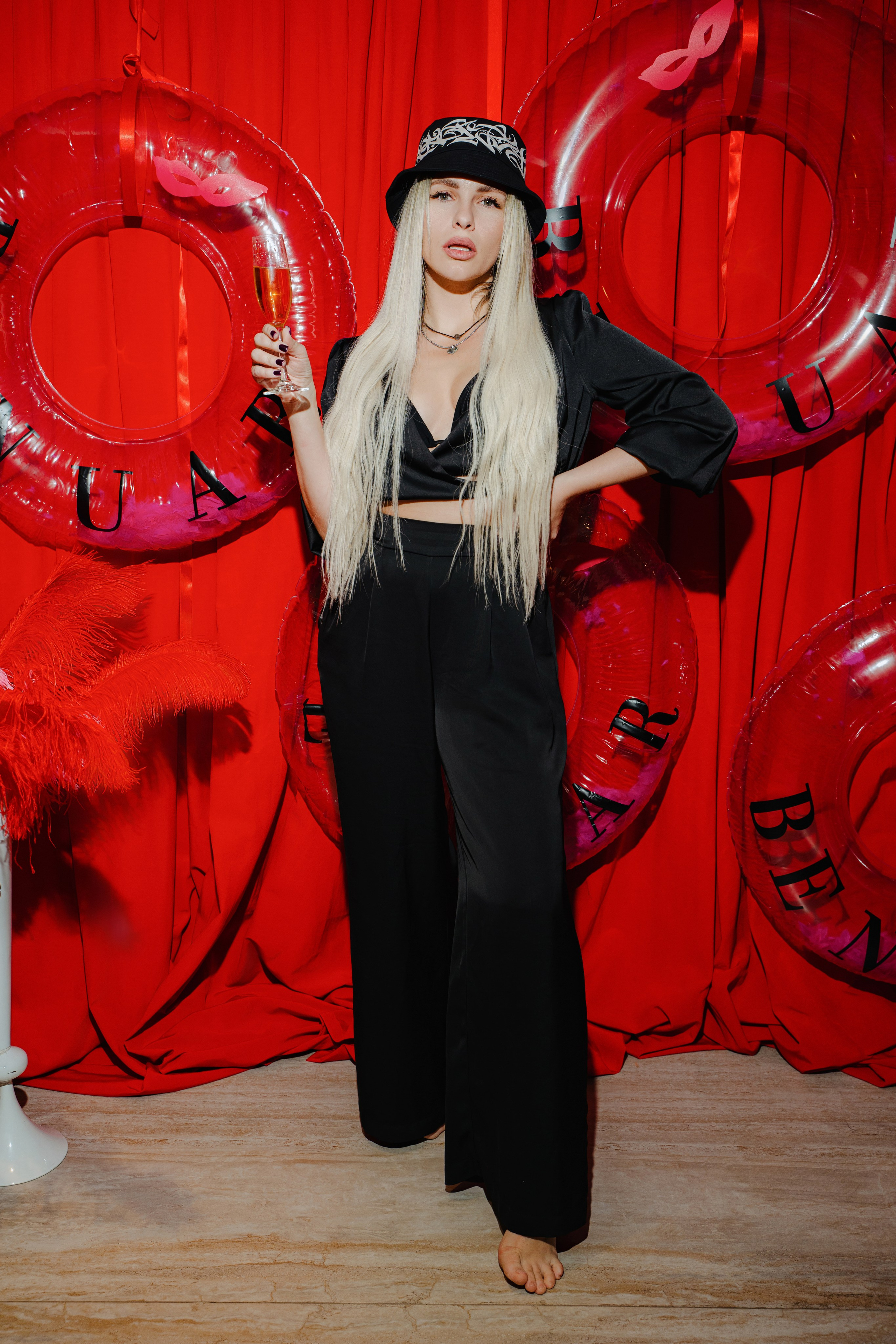 12 февраля (BENUAR Pool Party). BENUAR Restaurant