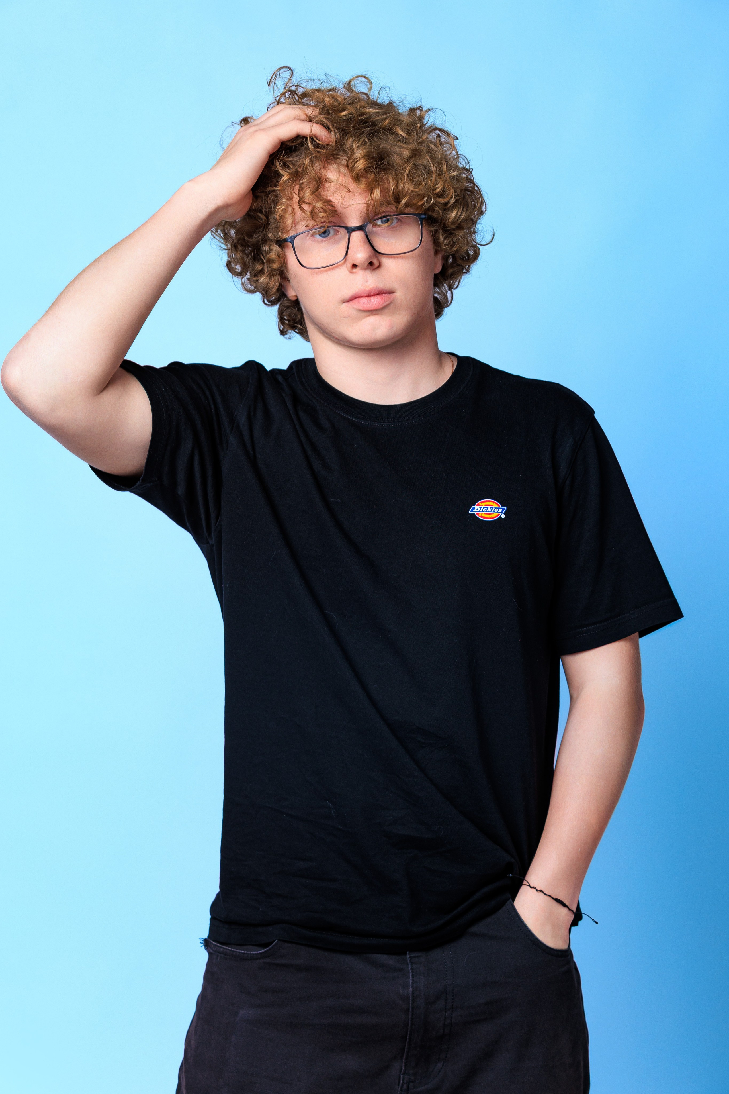 Смотреть фотки в фотостудии. Выпускные альбомы Геленджик, Новороссийск, Краснодар, Туапсе