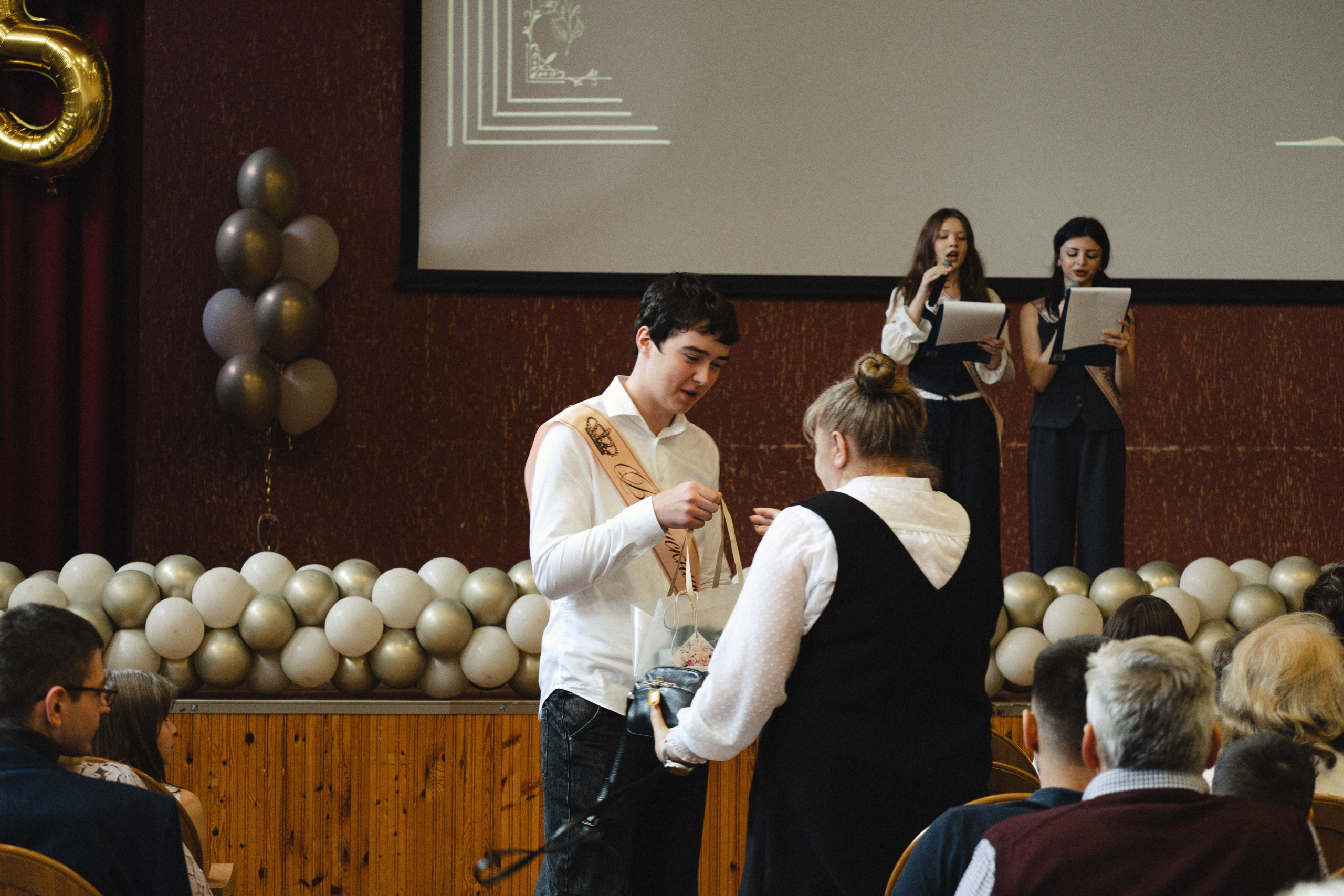 ПОСЛЕДНИЙ ЗВОНОК. Профессиональный фотограф, Санкт-Петербург — Виктория Богомолова