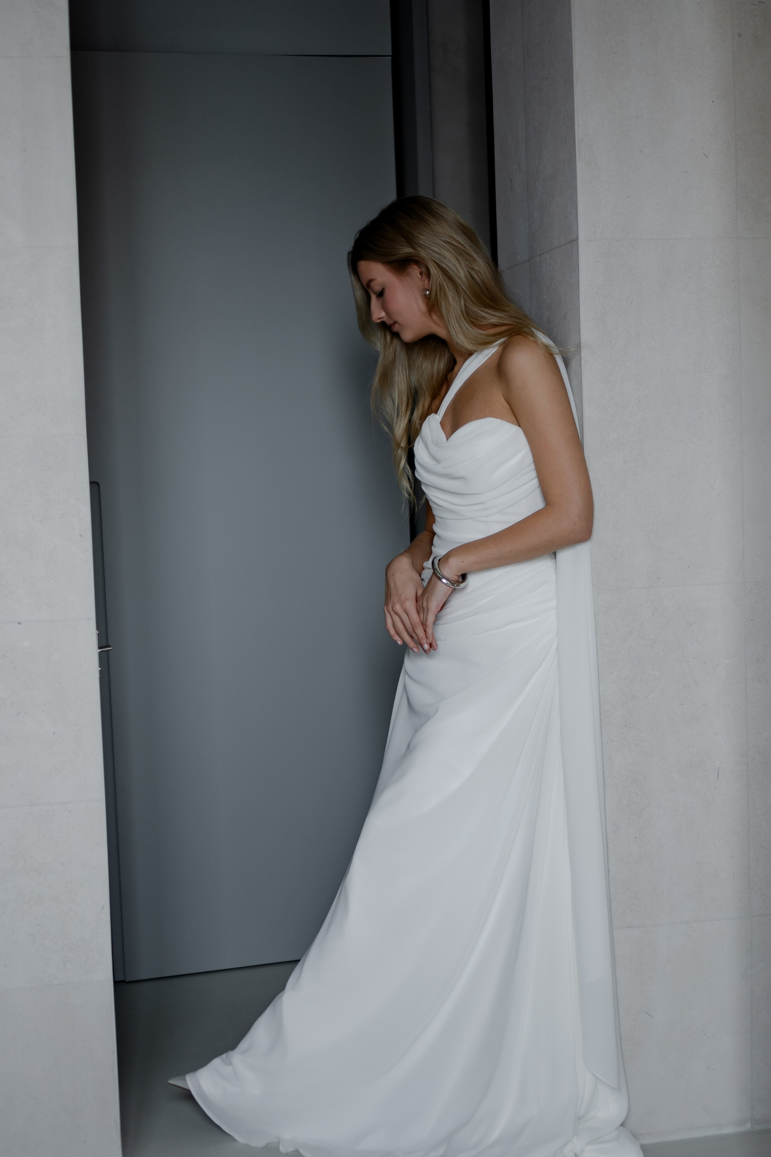 ЭЛЕГАНТНАЯ СВАДБЕНАЯ СЬЕМКА ЖЕНИХА И НЕВЕСТЫ В ДОРОГОМ ОТЕЛЕ САНКТ-ПЕТЕРБУРГА. Профессиональный фотограф, Санкт-Петербург — Виктория Богомолова