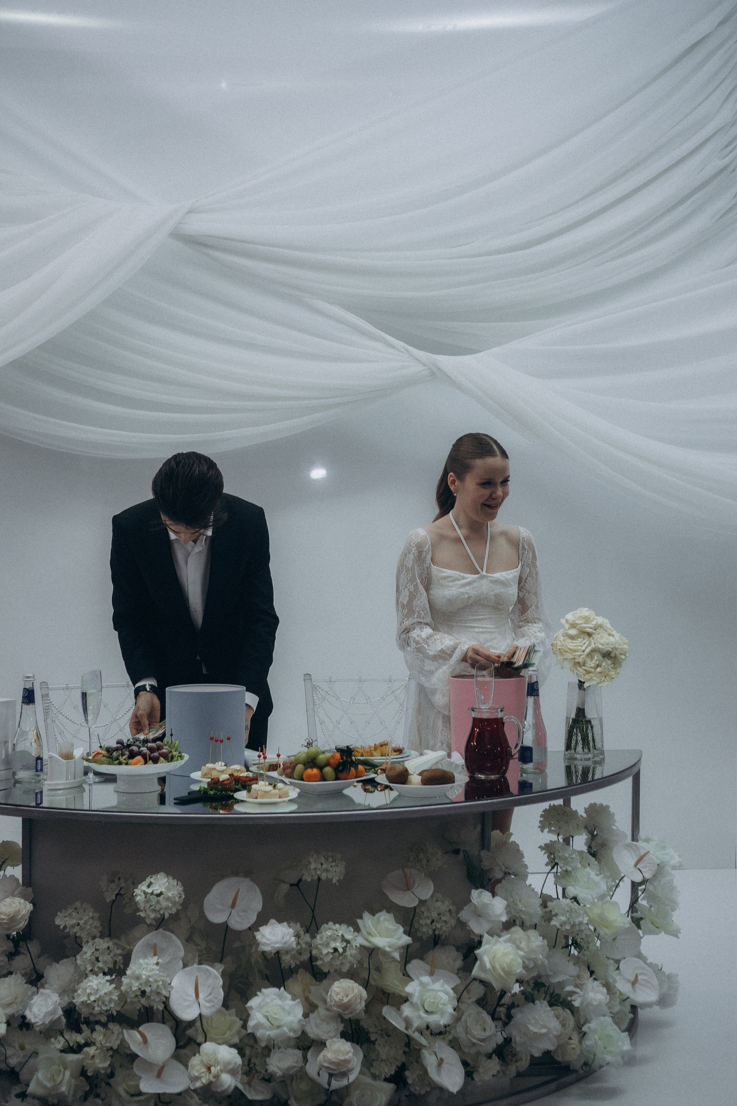 СВАДЕБНАЯ СЬЕМКА СБОРОВ В ОТЕЛЕ И ВЫЕЗД НА ЦЕРЕМОНИЮ (СНЯТО В СИБИРЕ В НИЖНЕВАРТОВСКЕ). Профессиональный фотограф, Санкт-Петербург — Виктория Богомолова